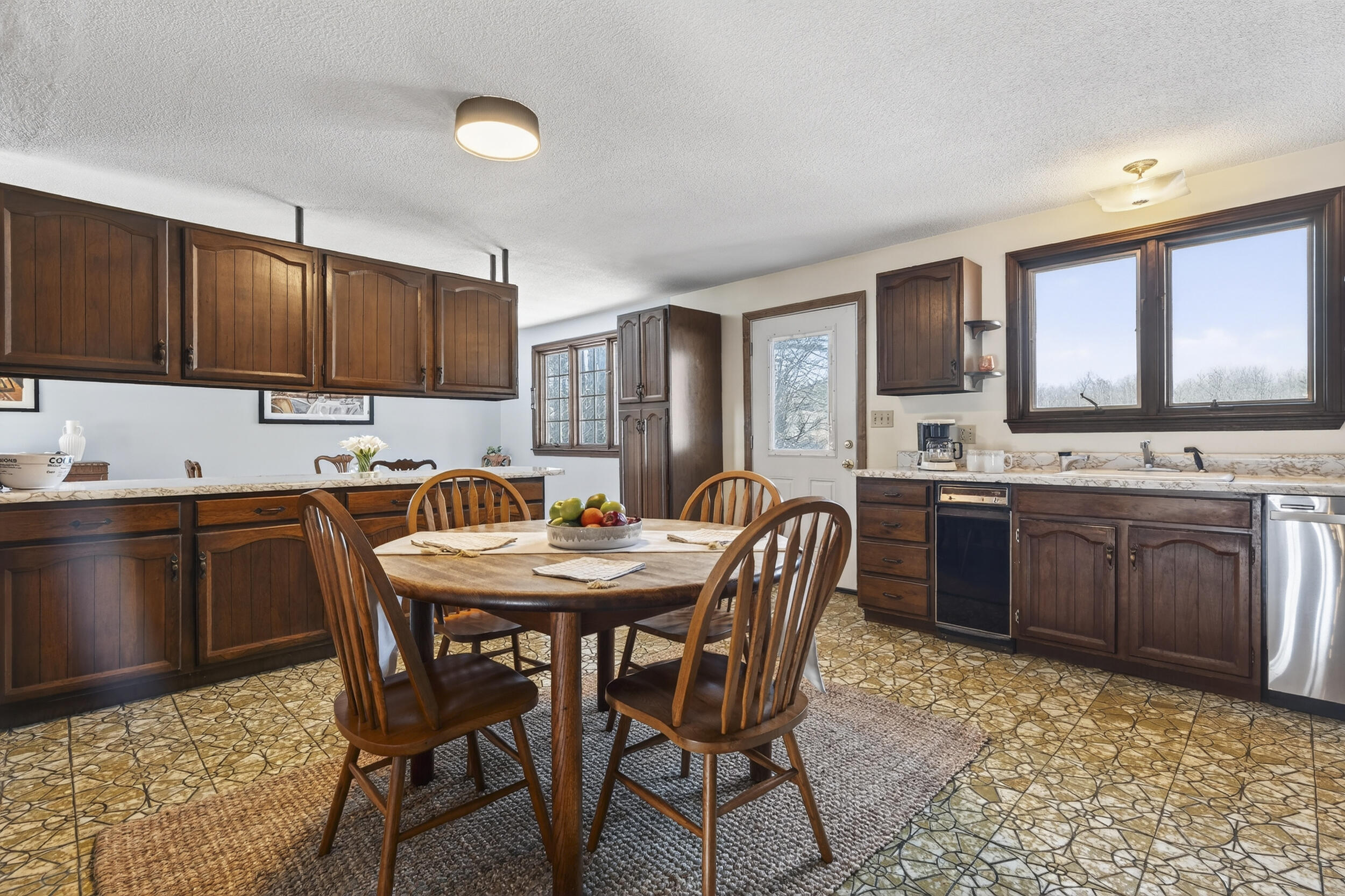 19 Birchvale Drive, Portland, ME 04102 21_19birchvale-22