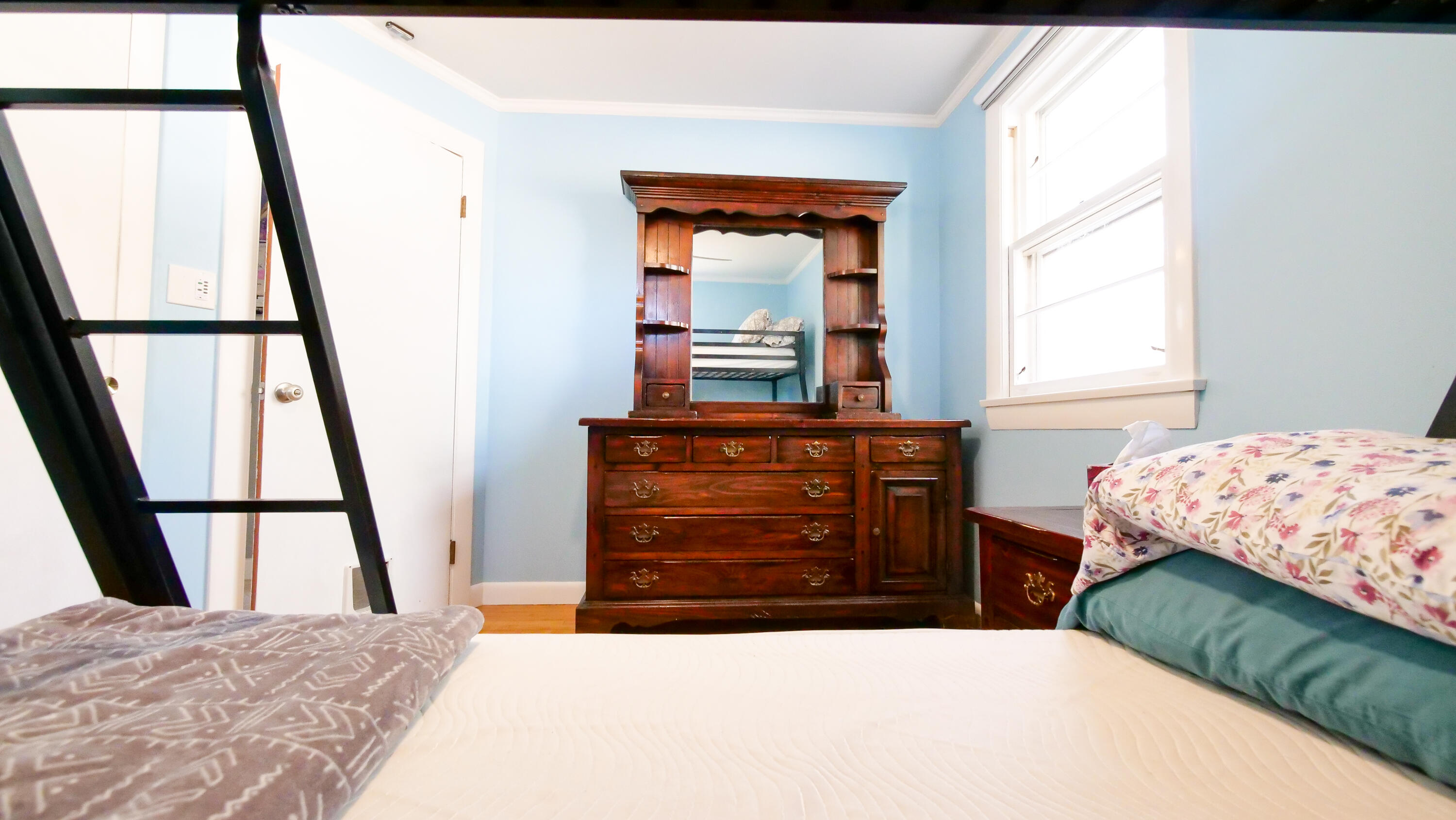 16 Gardner Road, Orono, ME, 04473