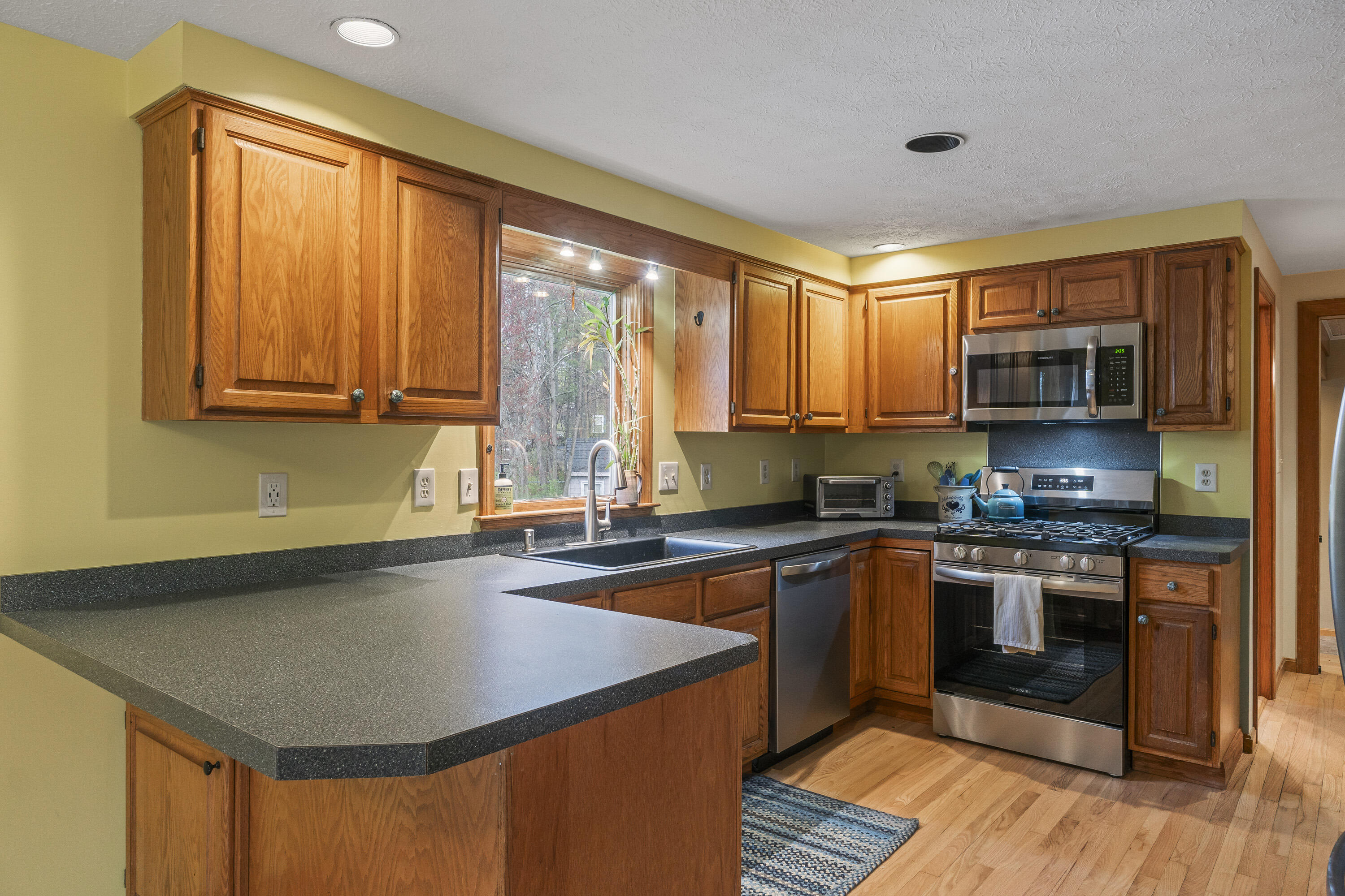 84 Bramblewood Drive, Portland, ME, 04103