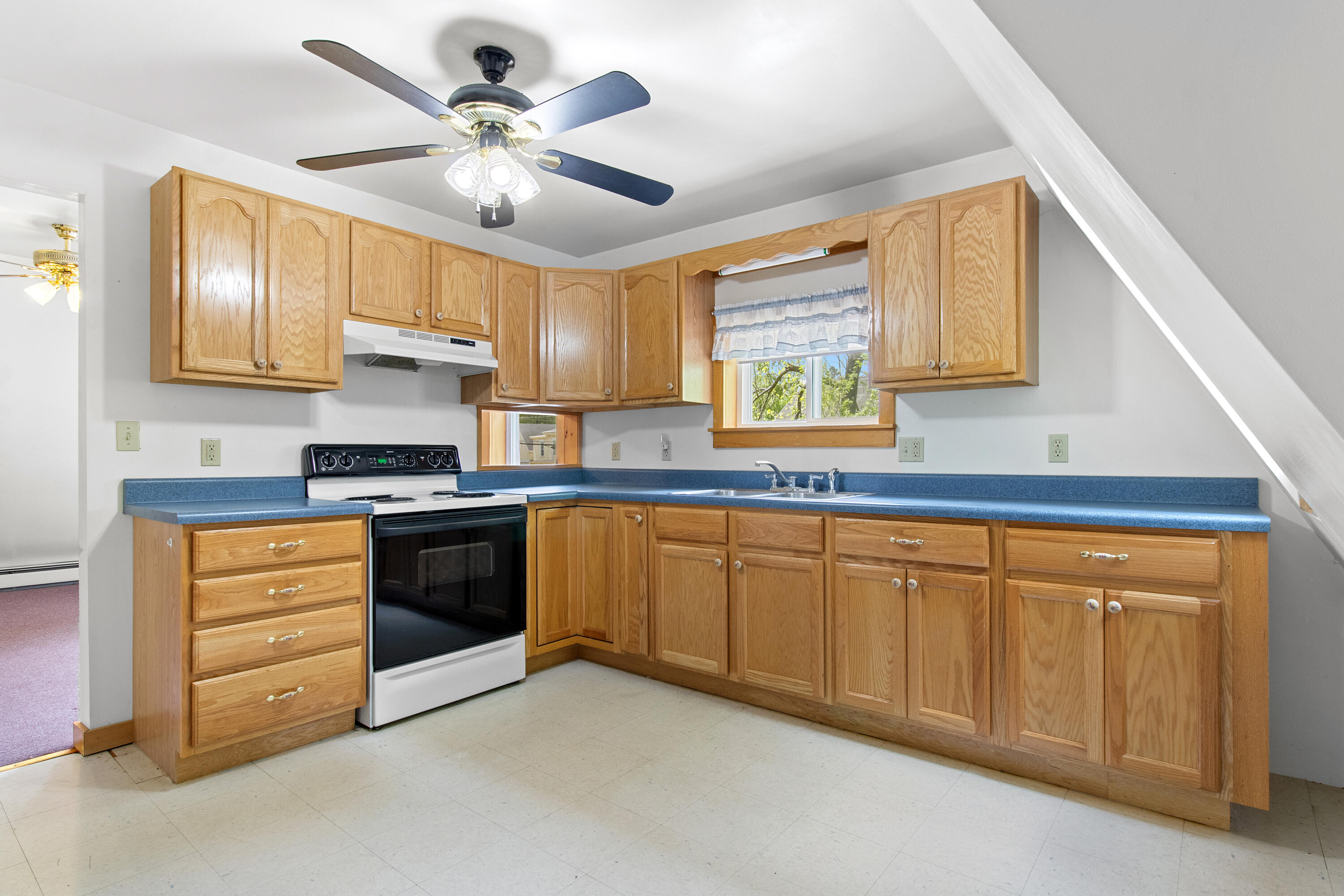 28 Main Street Hill 18