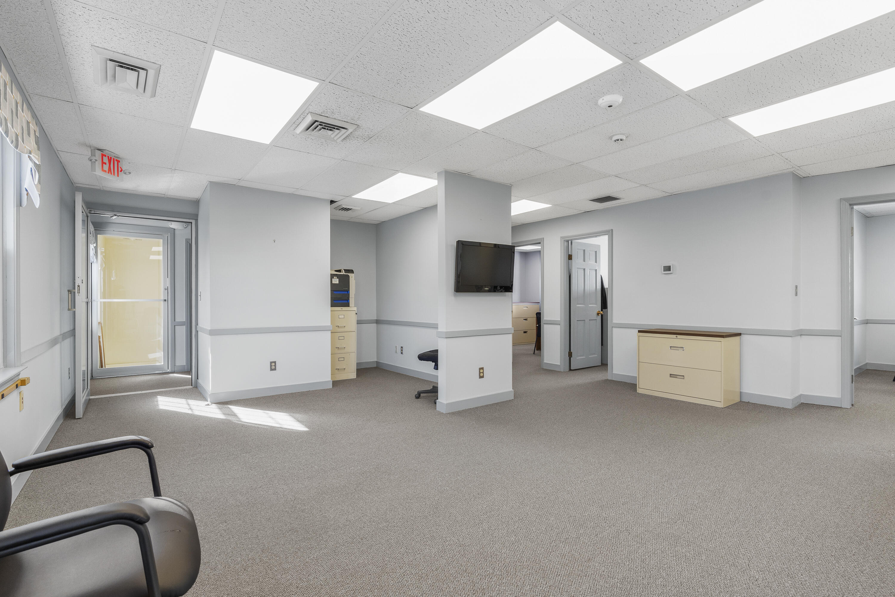 100 Main Street, Damariscotta, ME, 04543