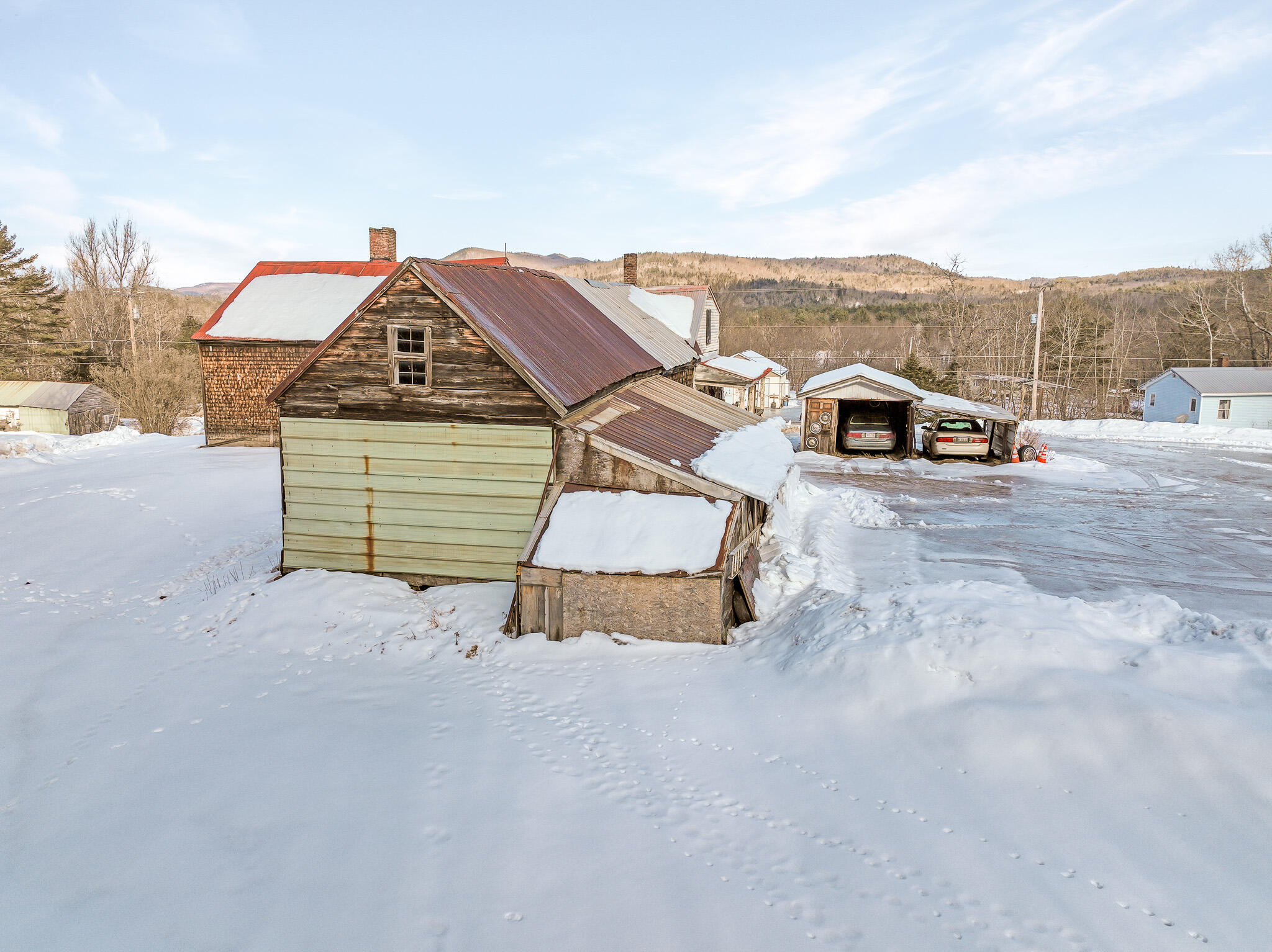 19 Knox Road, Peru, ME, 04290