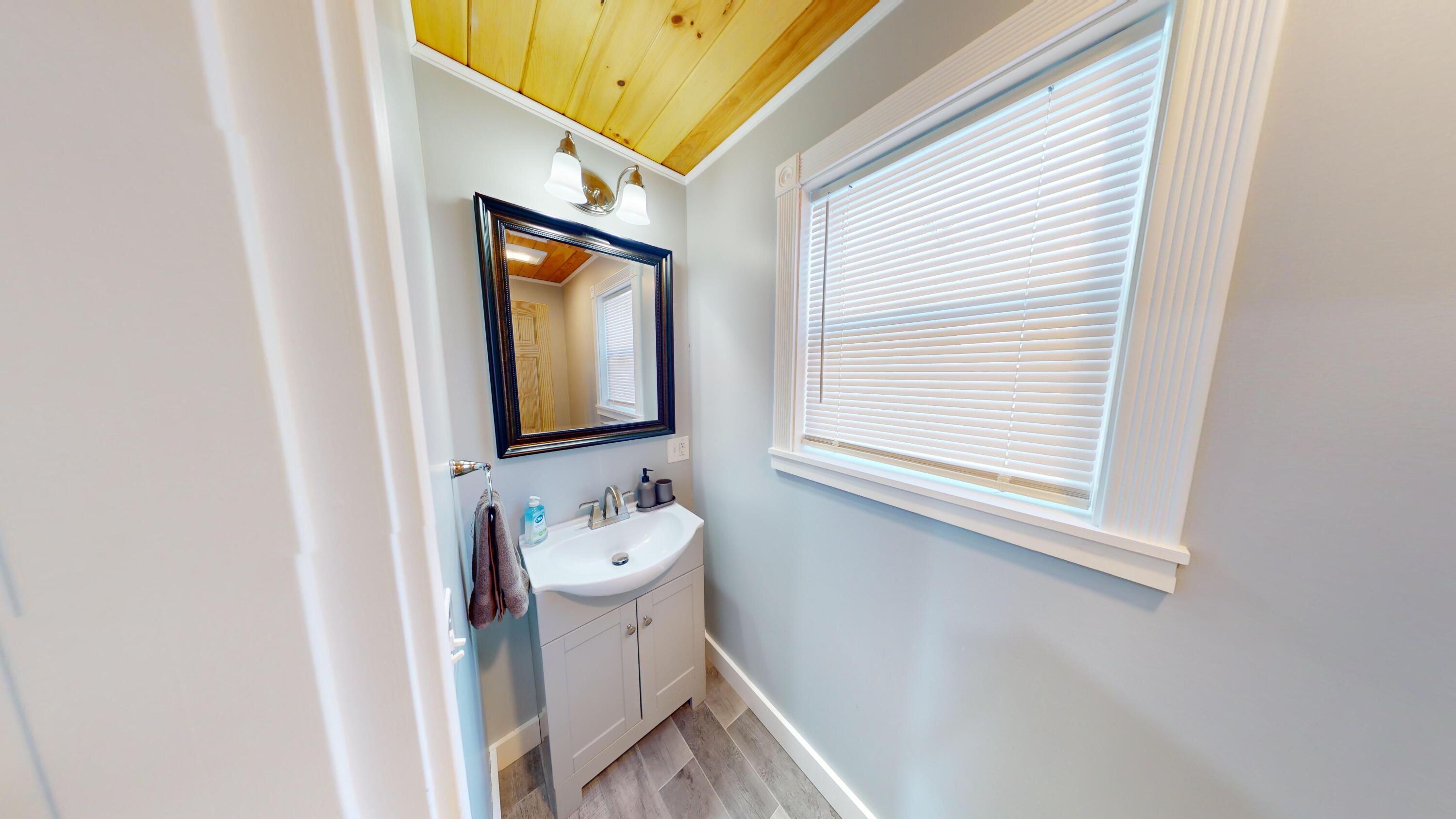 52 John Street, Camden, ME, 04843