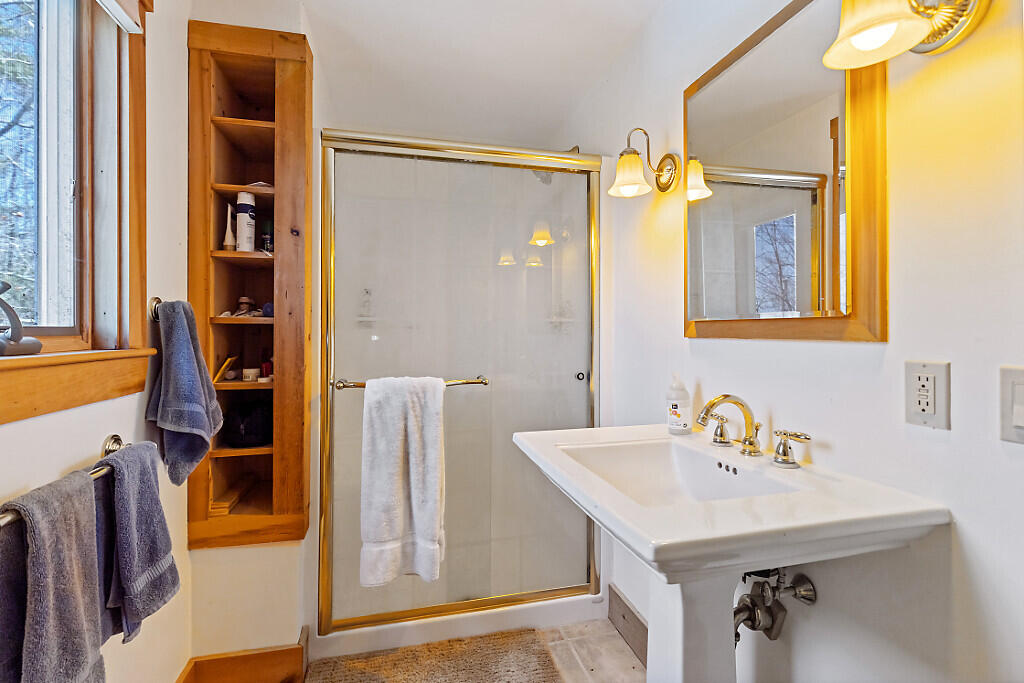 72 Jones Road, Vassalboro, ME, 04989