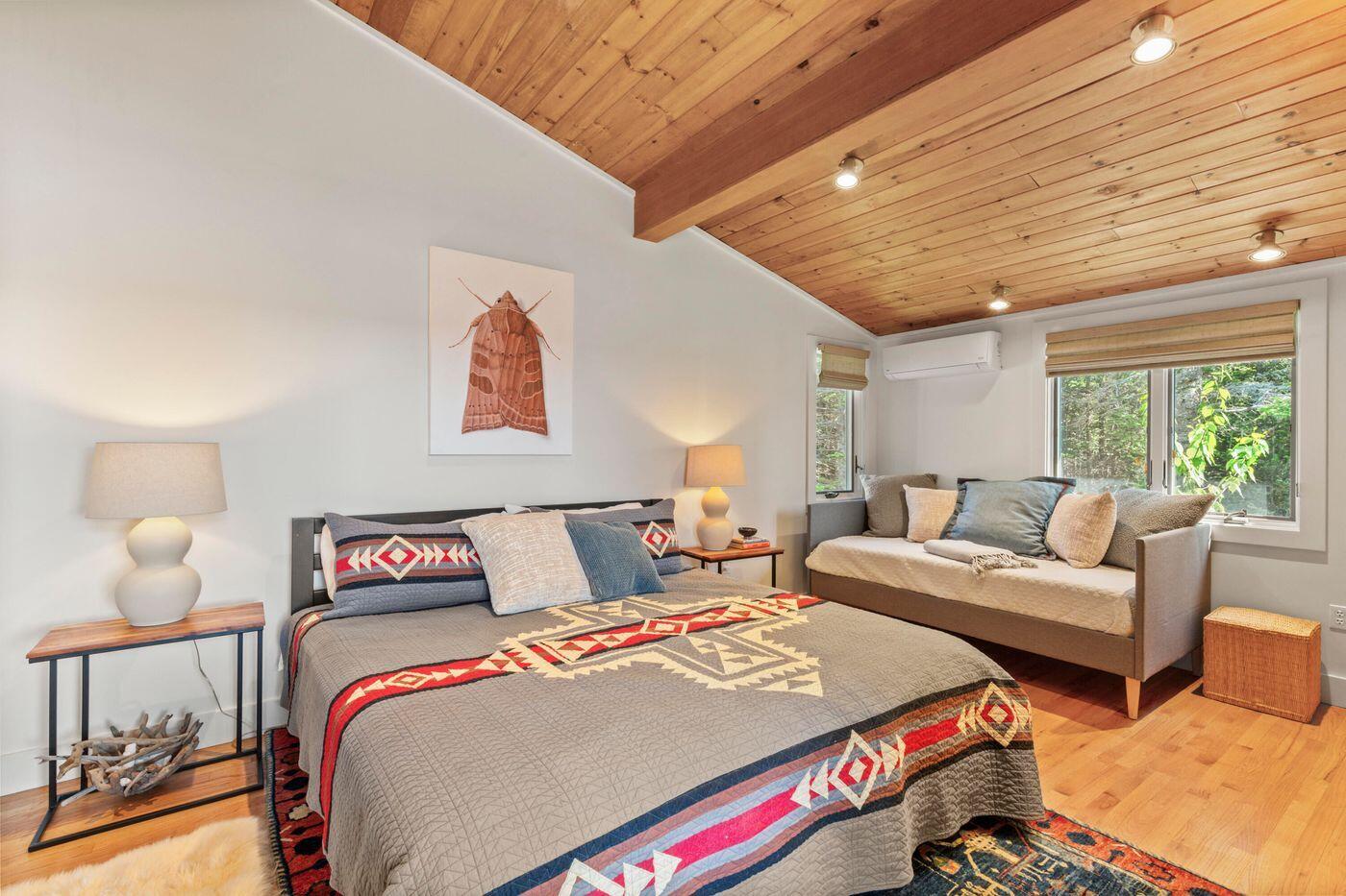 1588 Turtle Head Road, Islesboro, ME, 04848