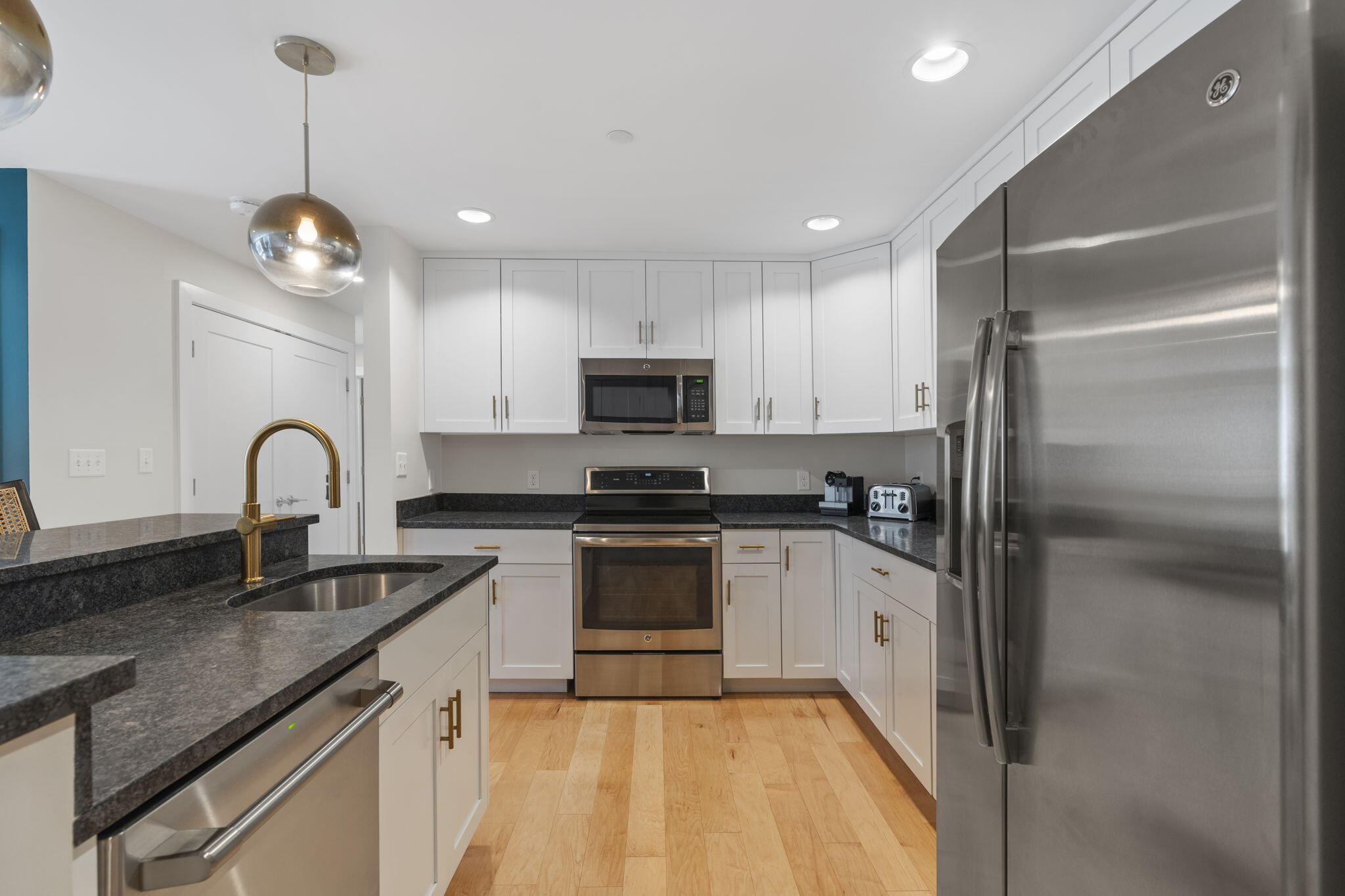 25 High Street 401