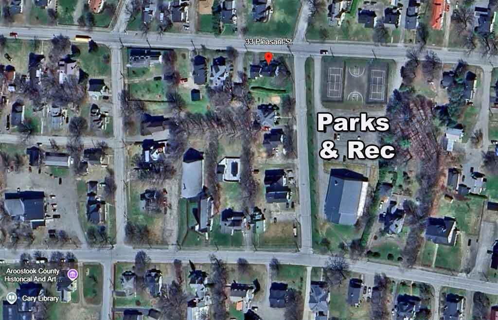 33 Pleasant Street, Houlton, ME, 04730