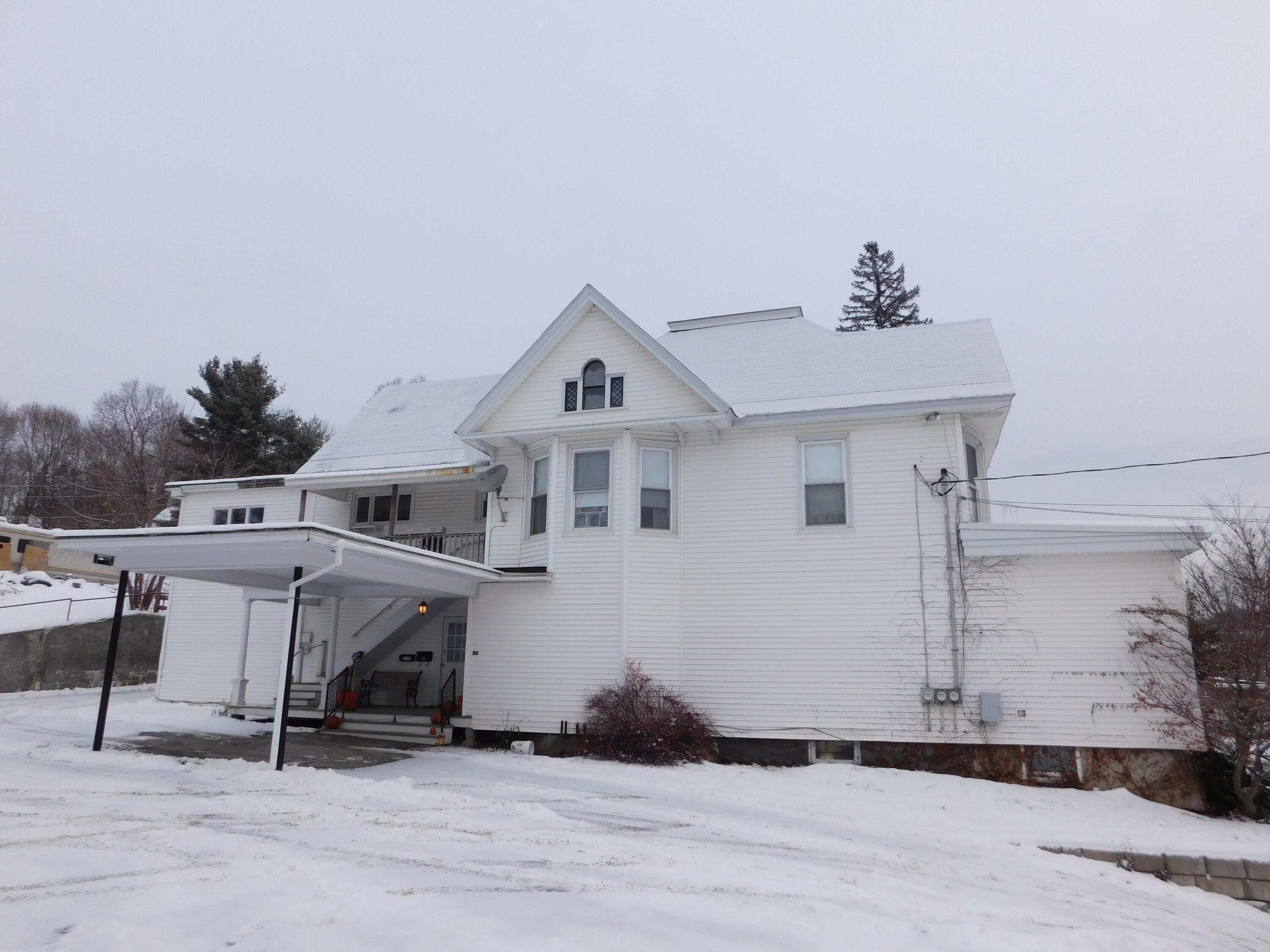 61 Main Street, Dexter, ME, 04930