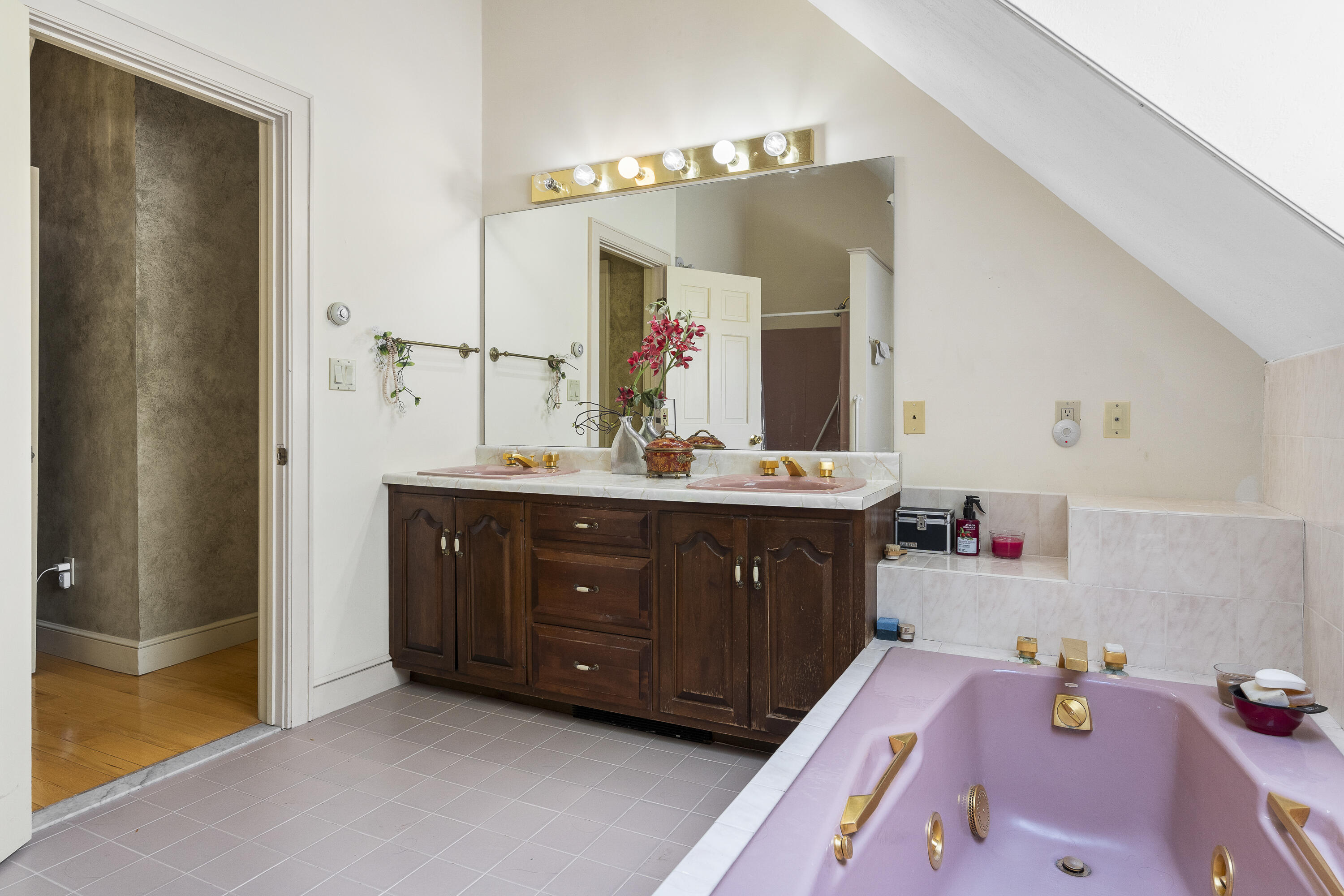 298 Ocean Avenue, Kennebunkport, ME, 04046