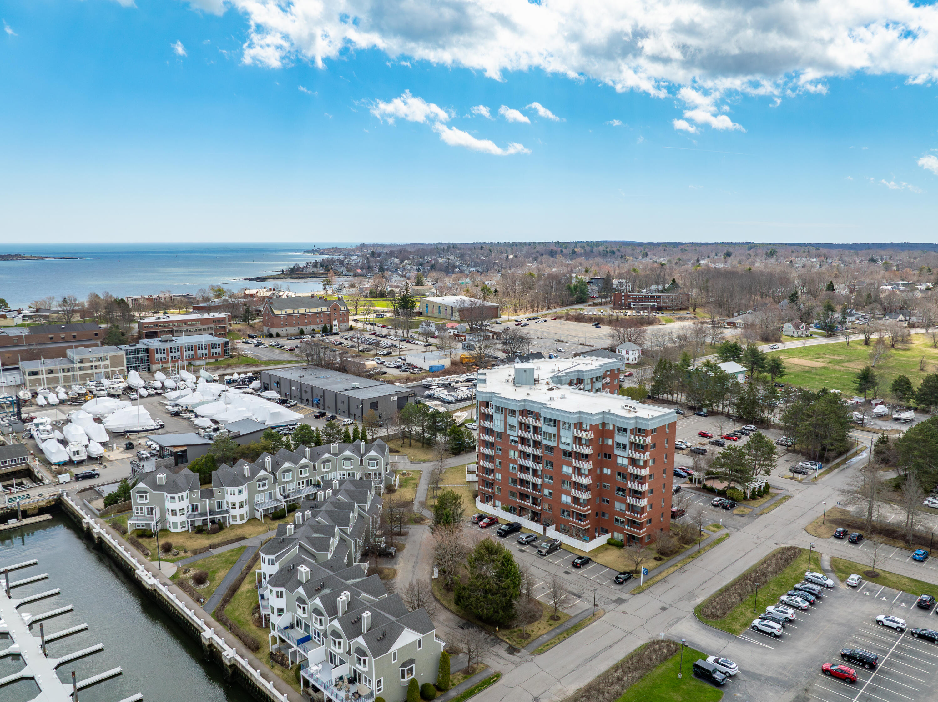 148 Breakwater Drive, #807, South Portland, ME 04106 148 Breakwater 209-07