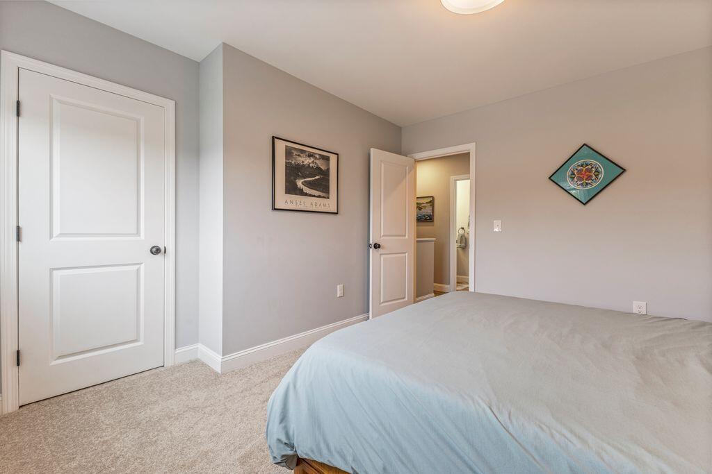 11 Estes Drive, Standish, ME, 04085