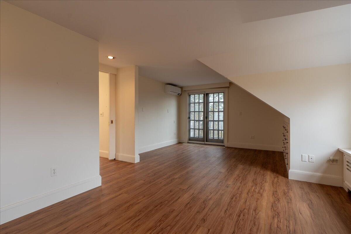 200 Mistic Avenue, Rockport, ME, 04856