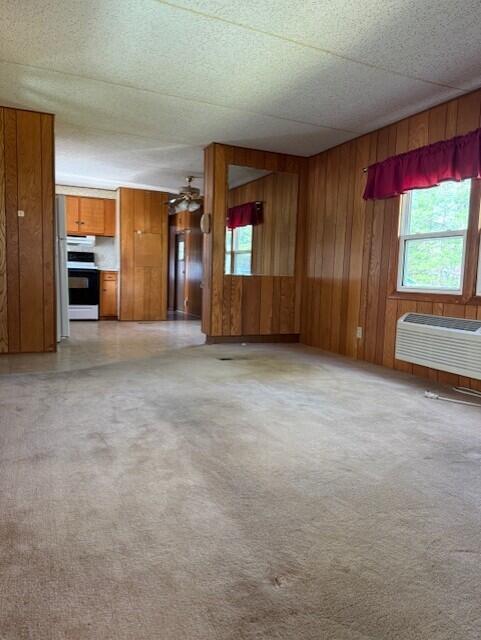 13 Gallant Drive, Saco, ME, 04072 13 Gallant Drive, Saco, ME, 04072