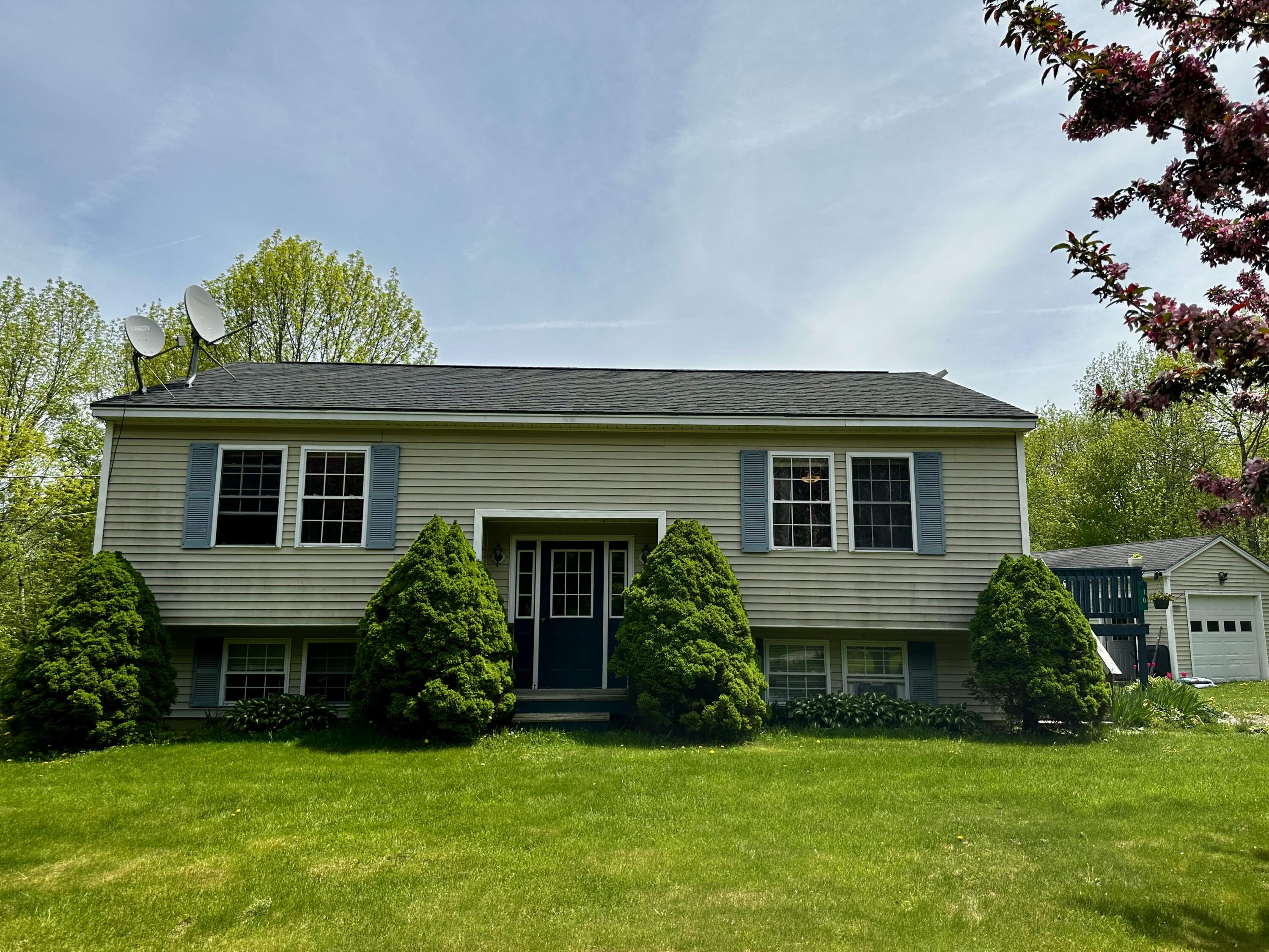 Photo of 10 Morrow Hill Road Searsmont ME 04973