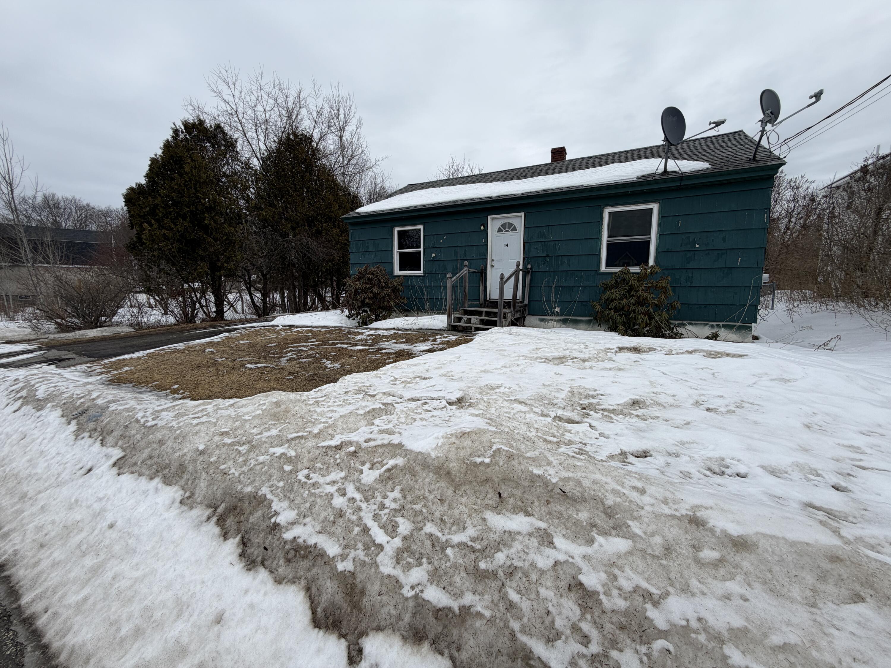 14 Day Road, Brewer, ME, 04412