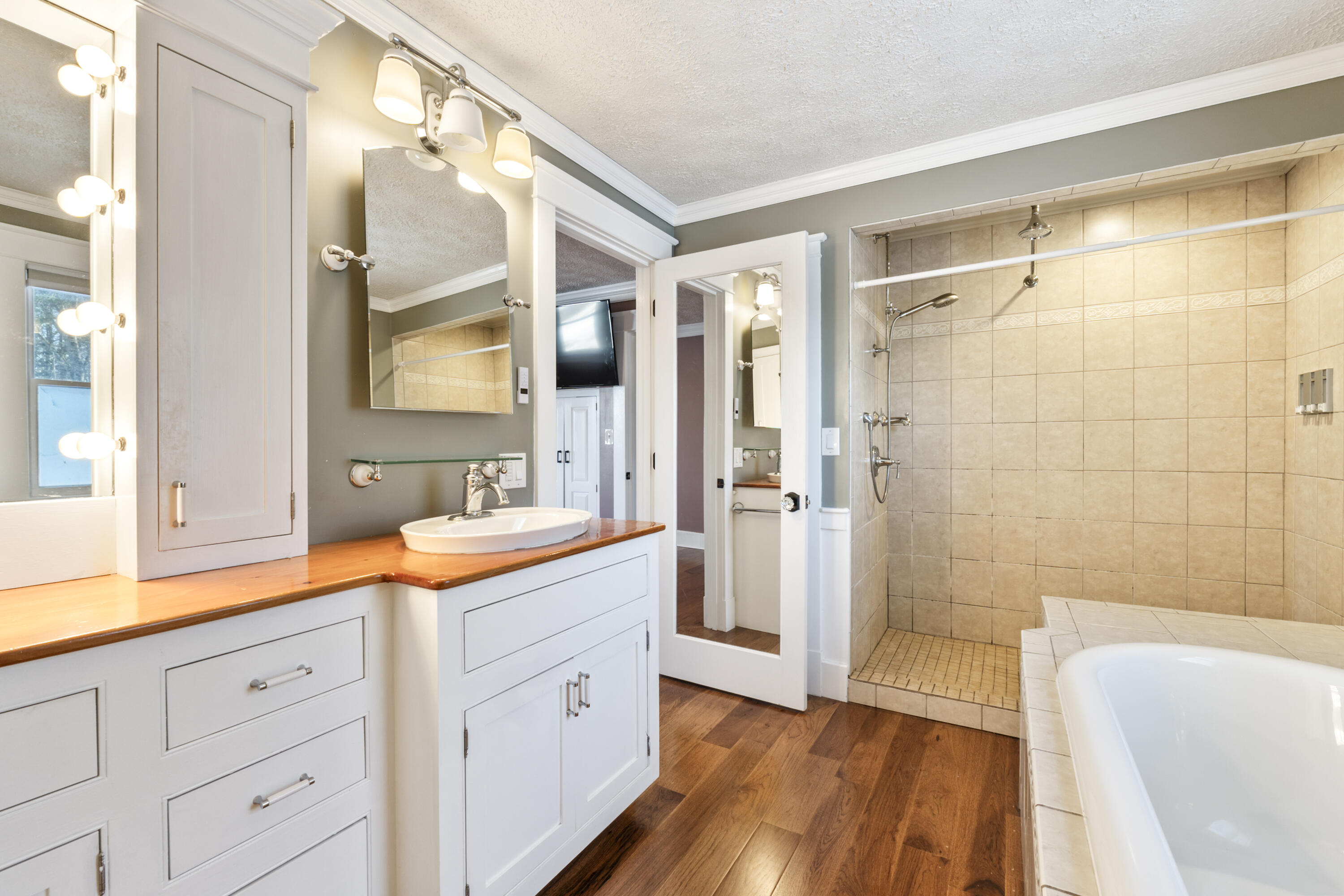 467 Bay Road, Bowdoinham, ME, 04008