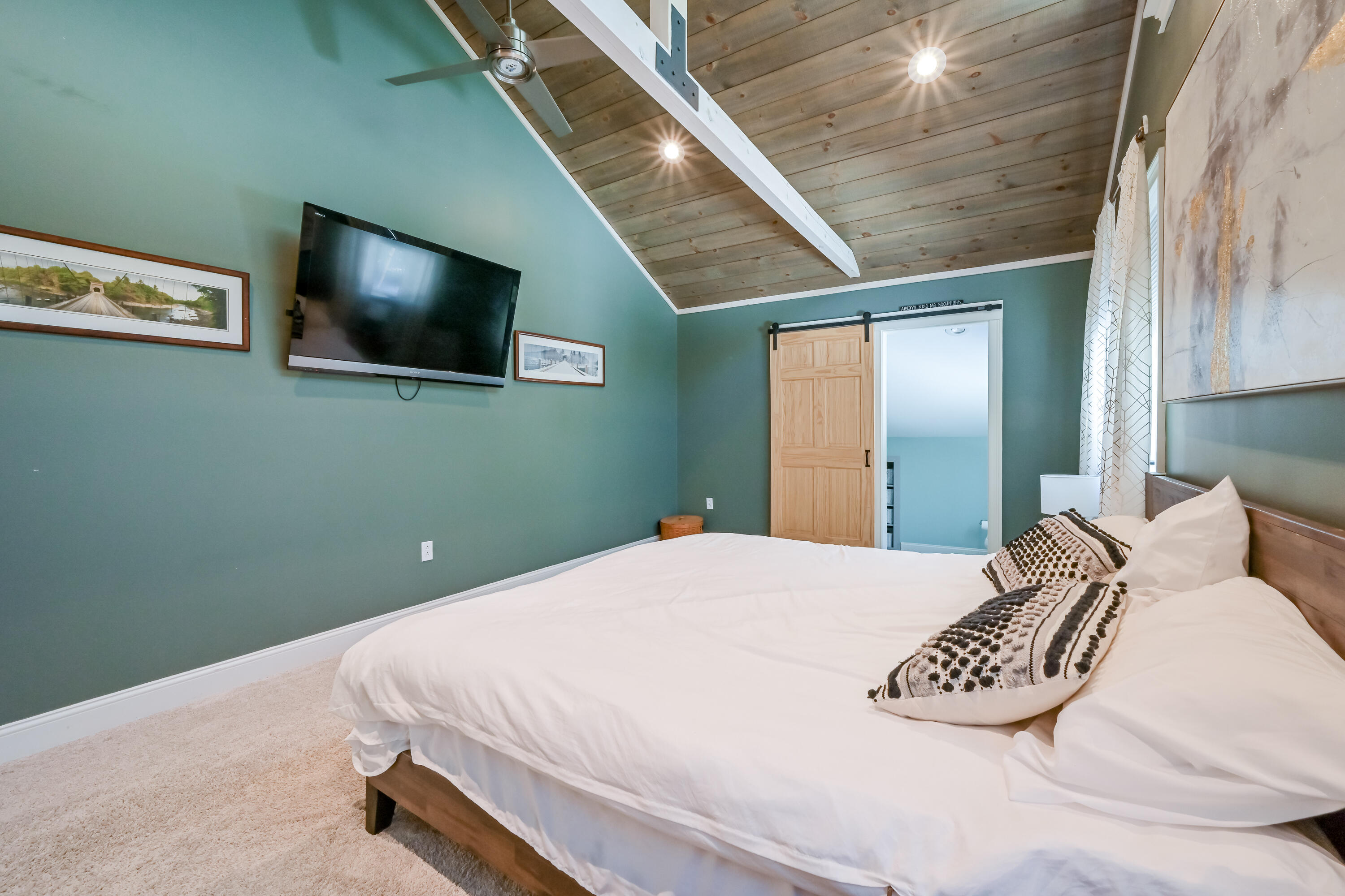 1006 Red Stallion Drive UNIT 6, Carrabassett Valley, ME, 04947