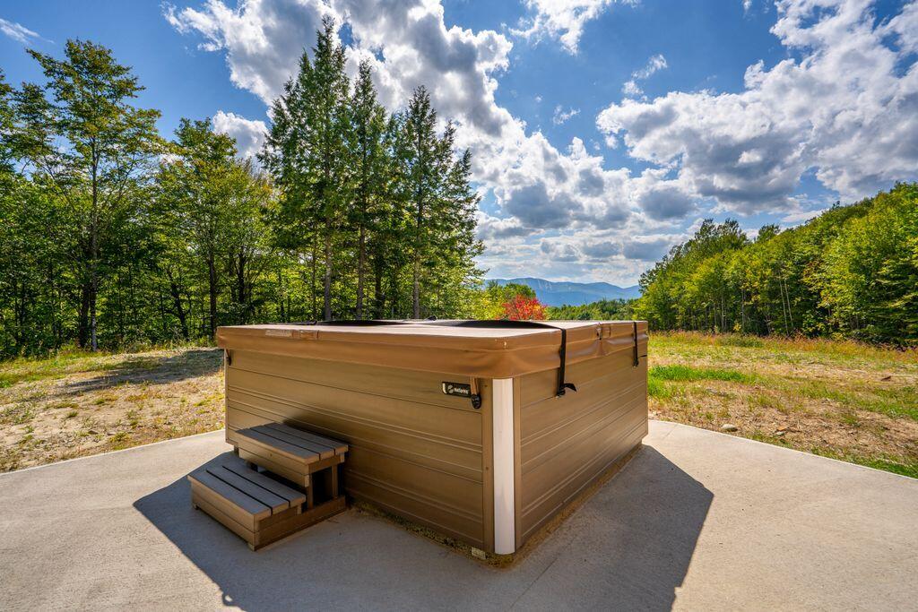 366 Glades View Avenue, Newry, ME, 04261