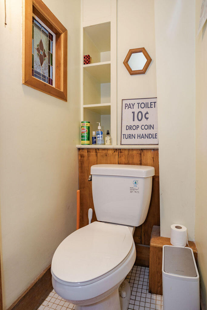 72 Main Street, Peru, ME, 04290