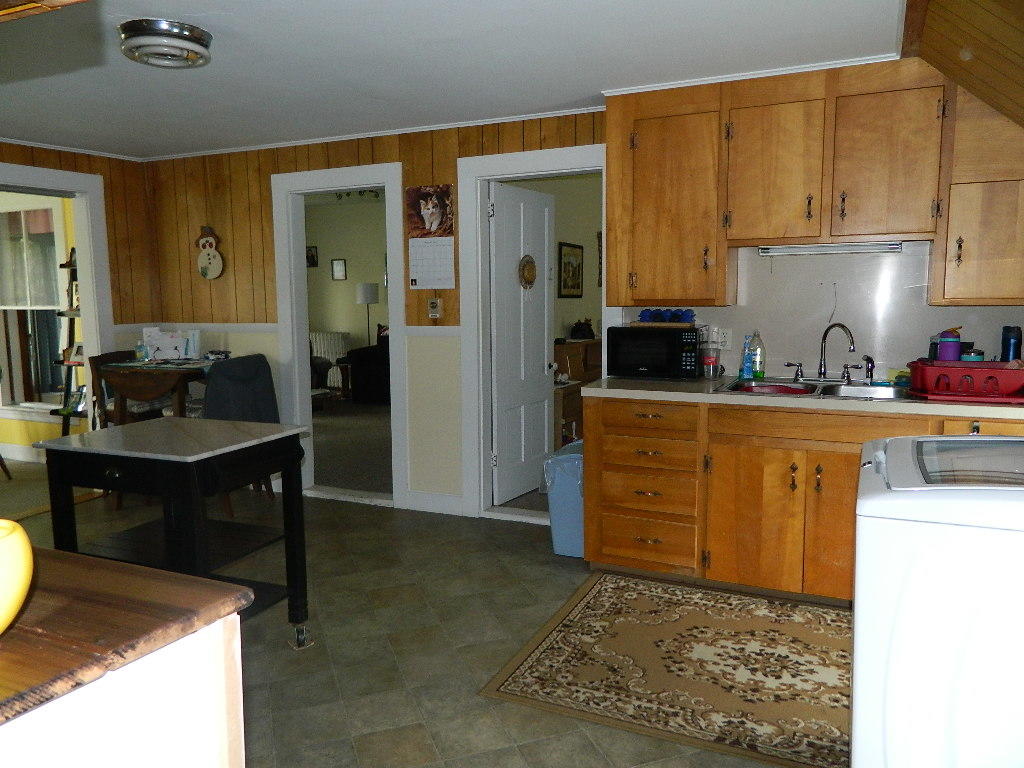 186 Main Street, West Paris, ME, 04289-5162