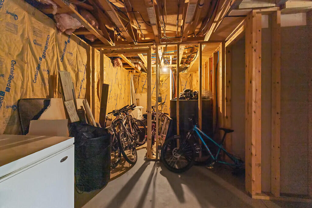 43 Brookside Lane, Freeman Twp, ME, 04983