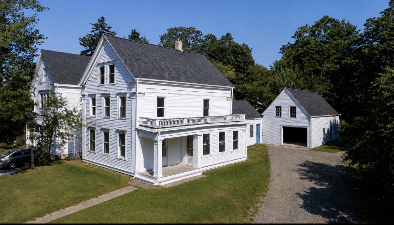 Photo of 41 Hyler Street Thomaston ME 04861