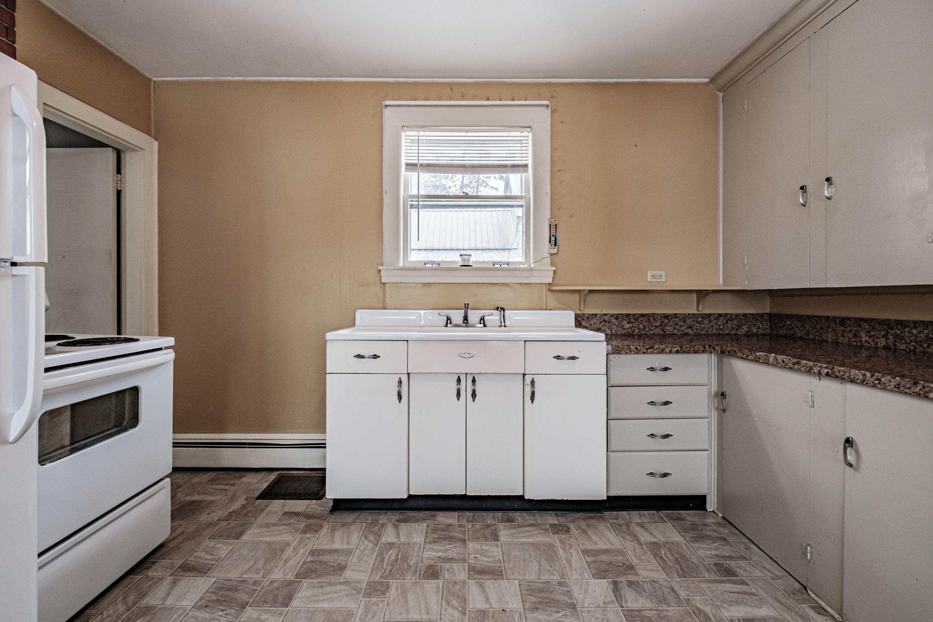 21 Pleasant Road, Greenwood, ME, 04255-3033