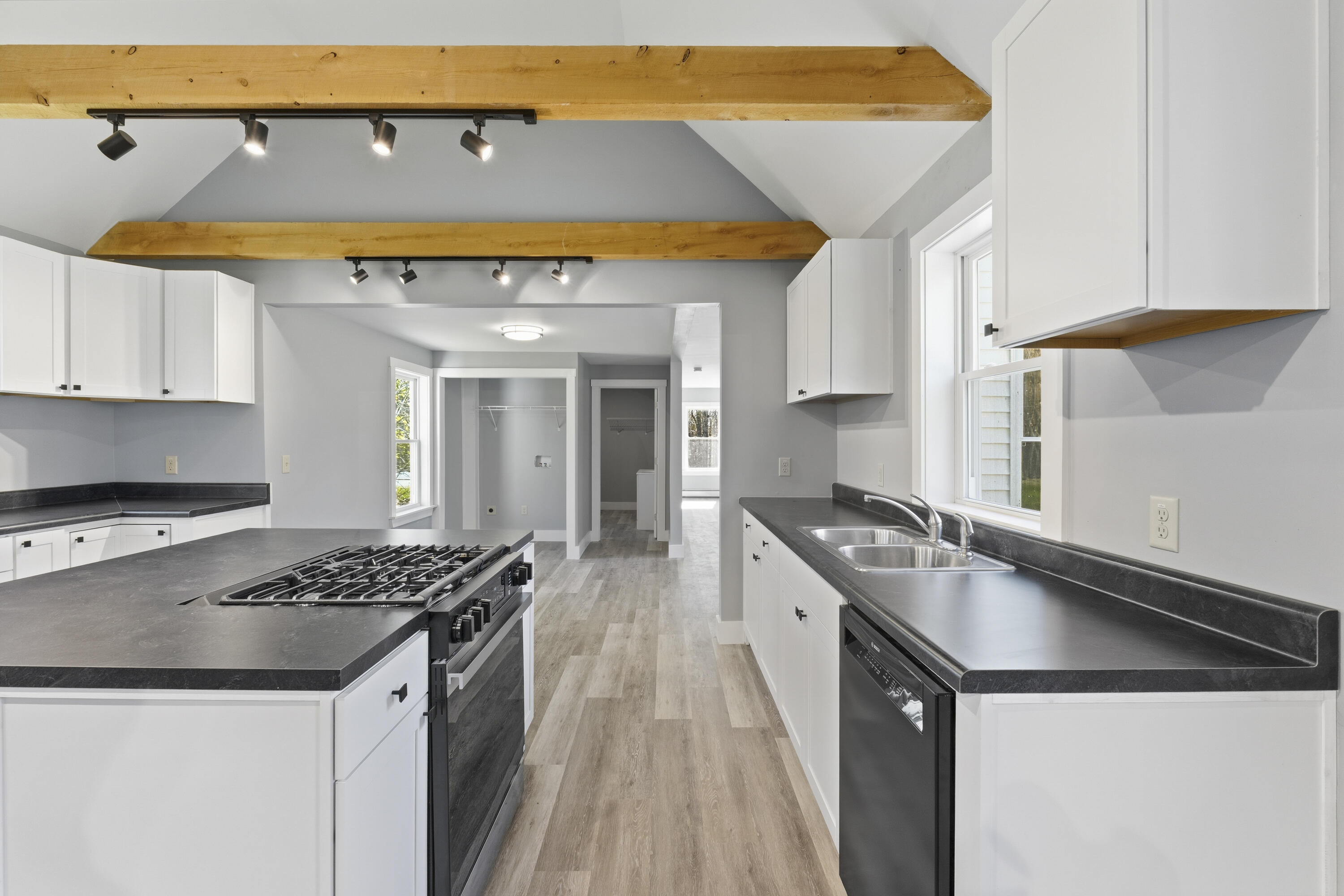 222 River Road, Richmond, ME, 04357