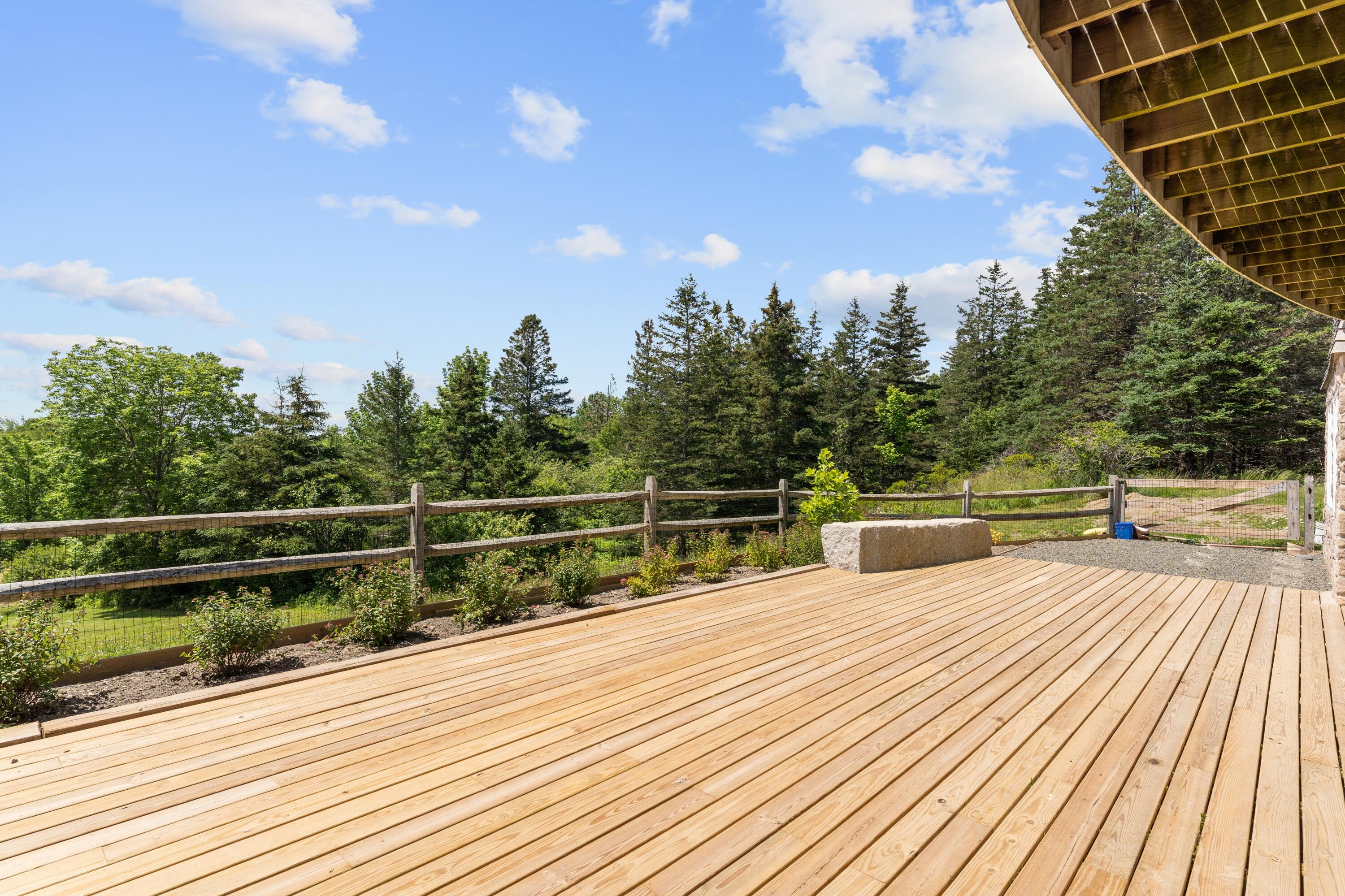 197 N Shore Road, North Haven, ME, 04853