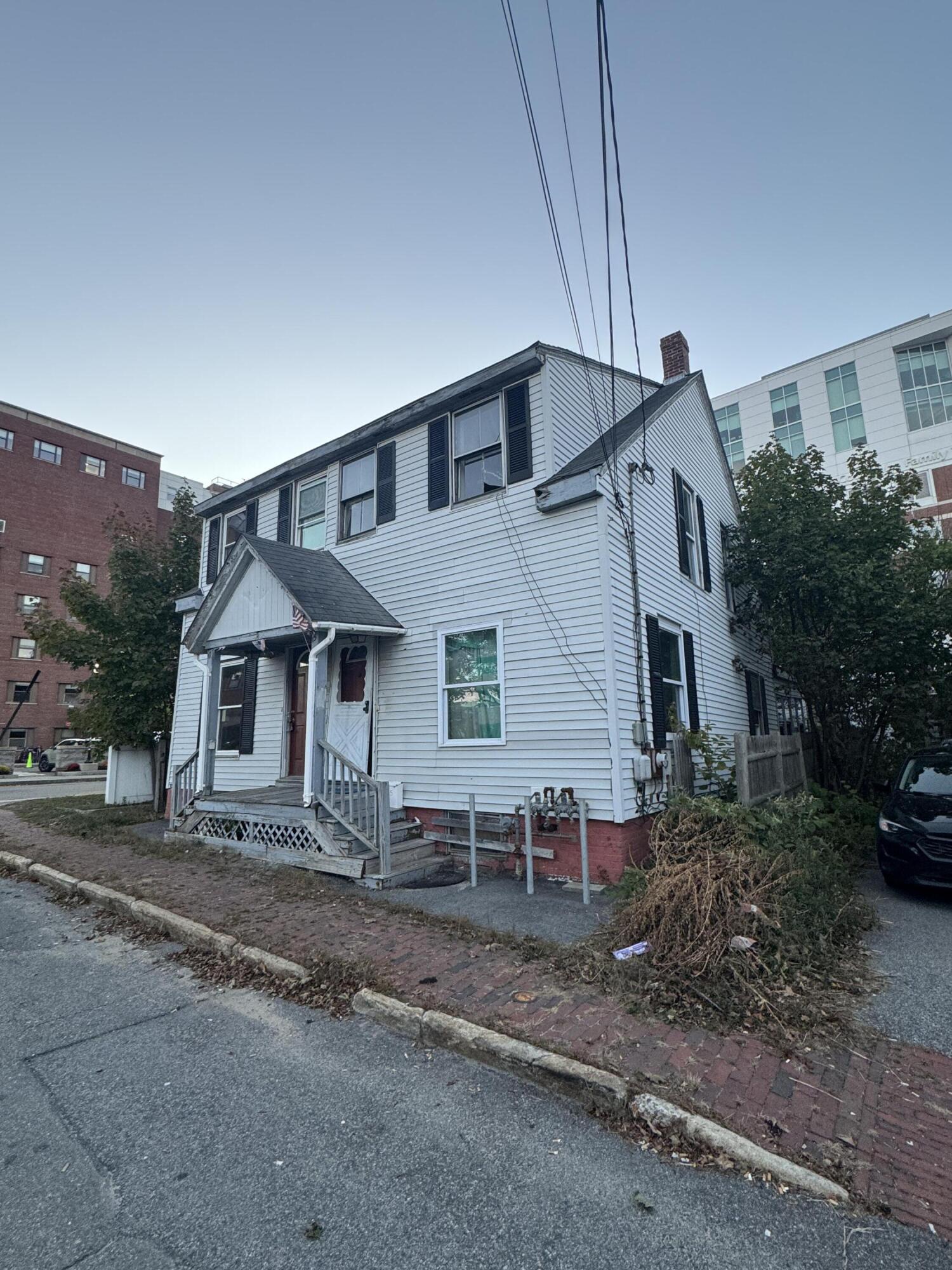 15 Russell Street, Portland, ME 04102 IMG_2985