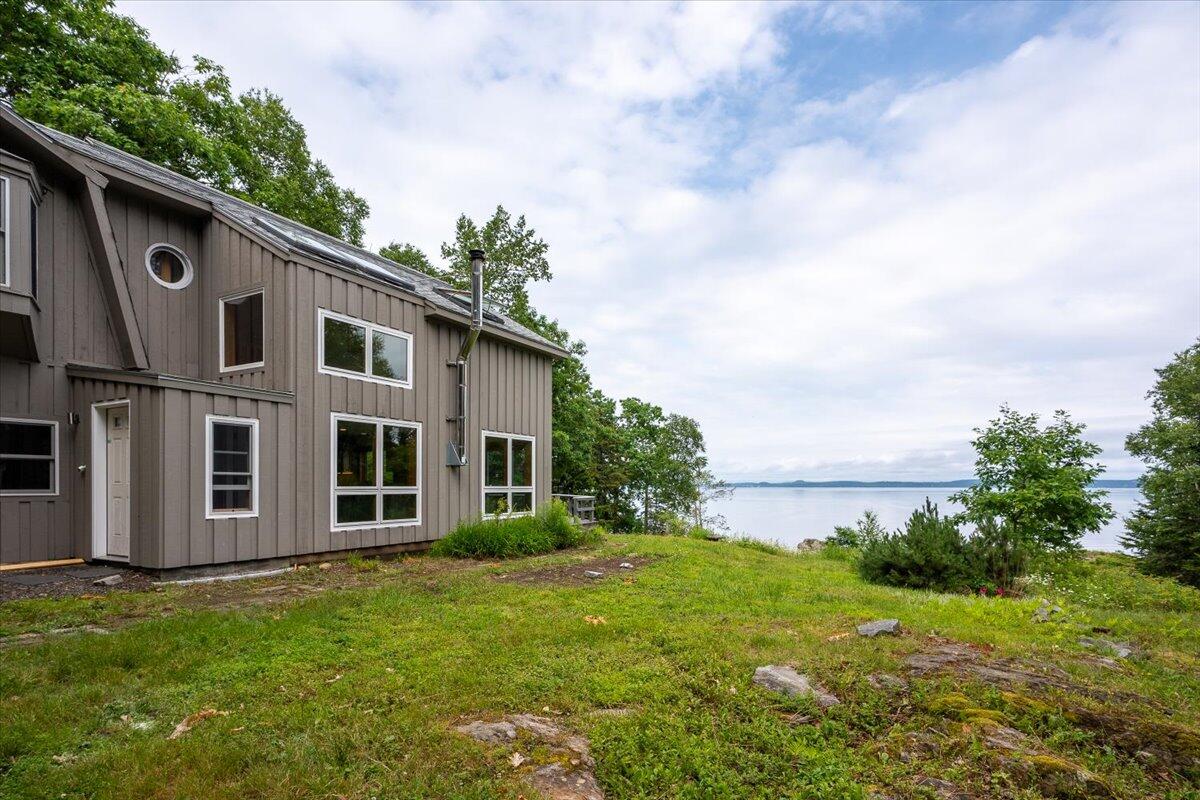 391 Main Road, Islesboro, ME, 04848