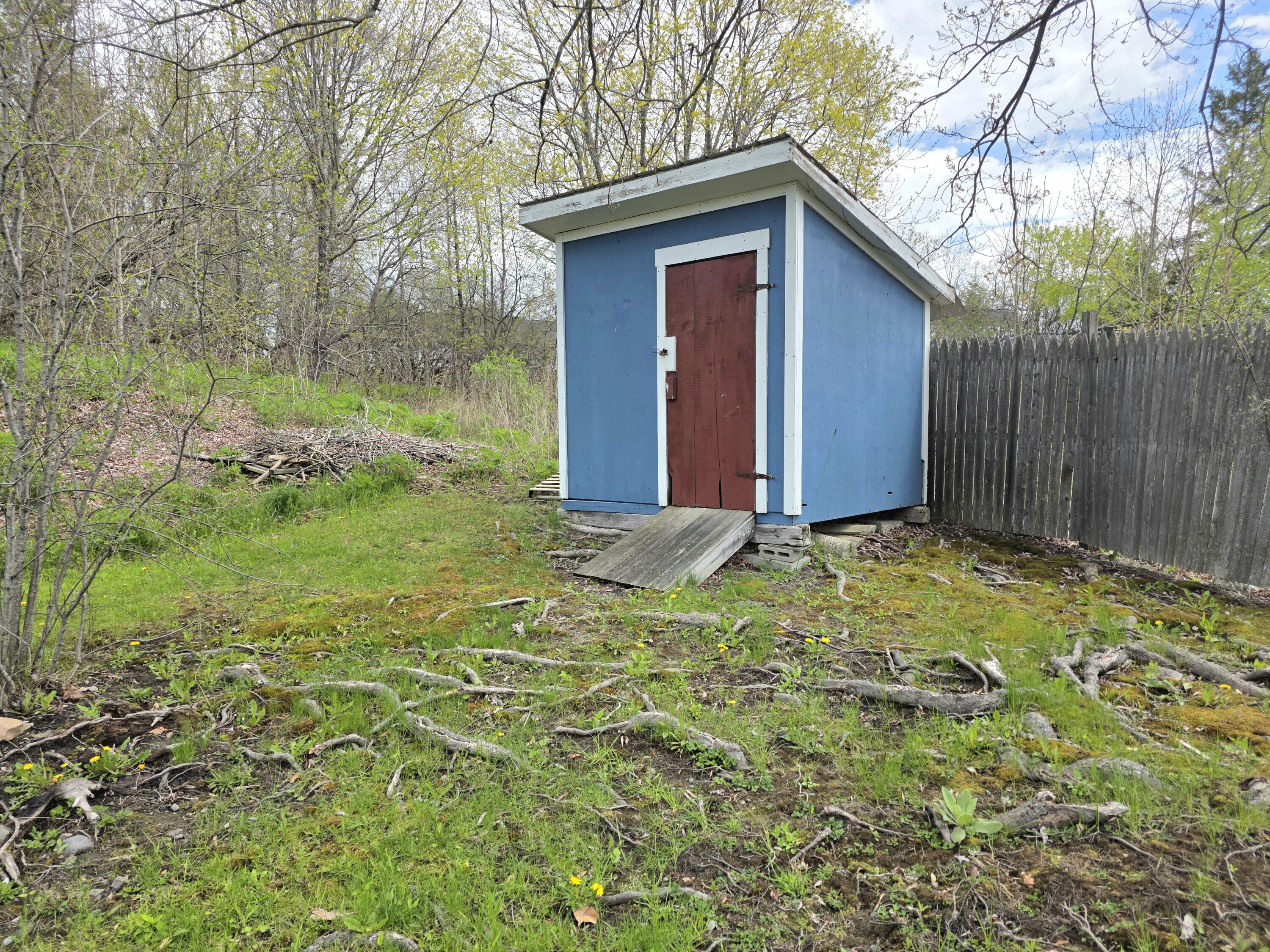 shed