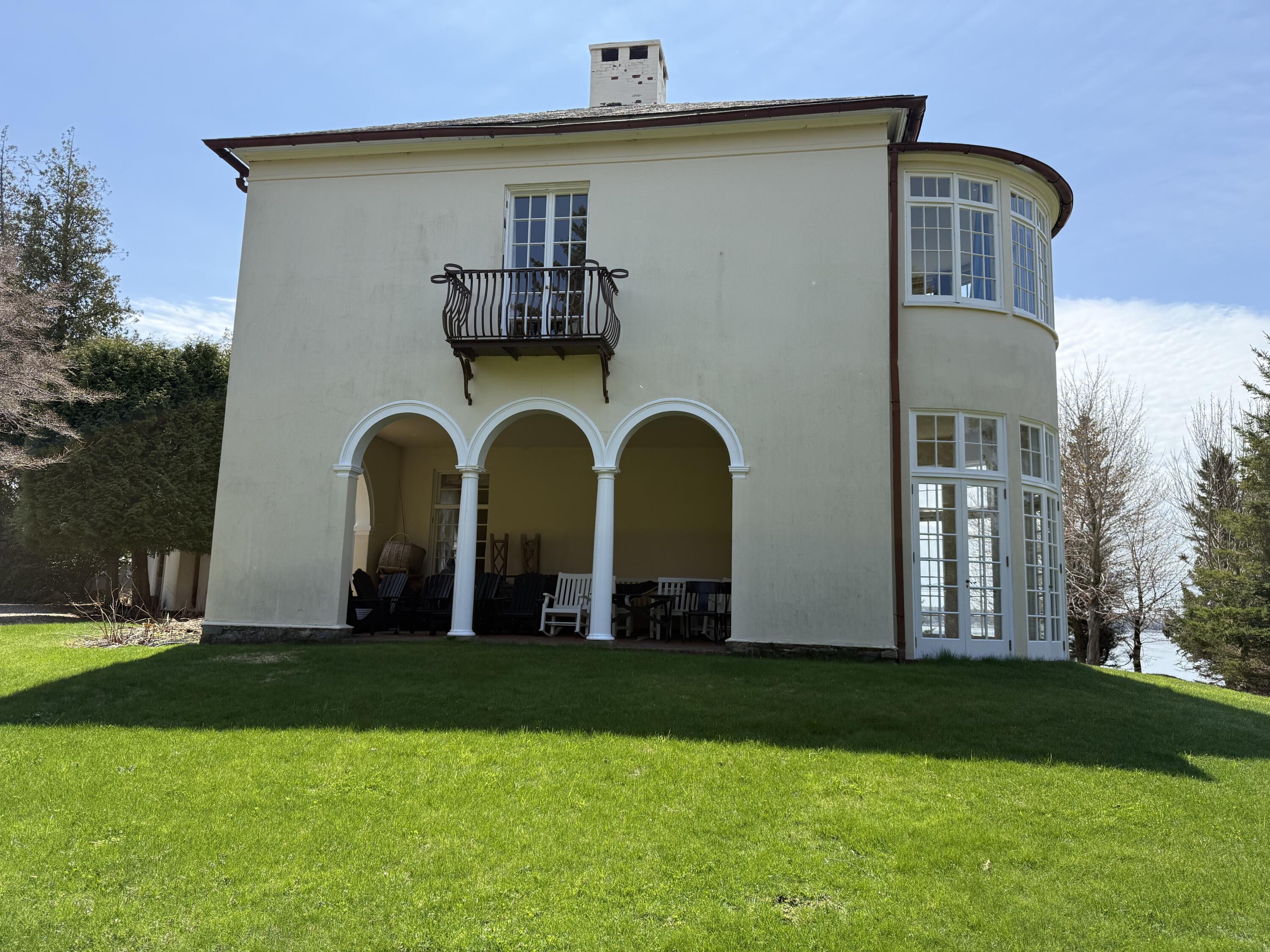 399 Hermit's Point Road, Islesboro, ME, 04848