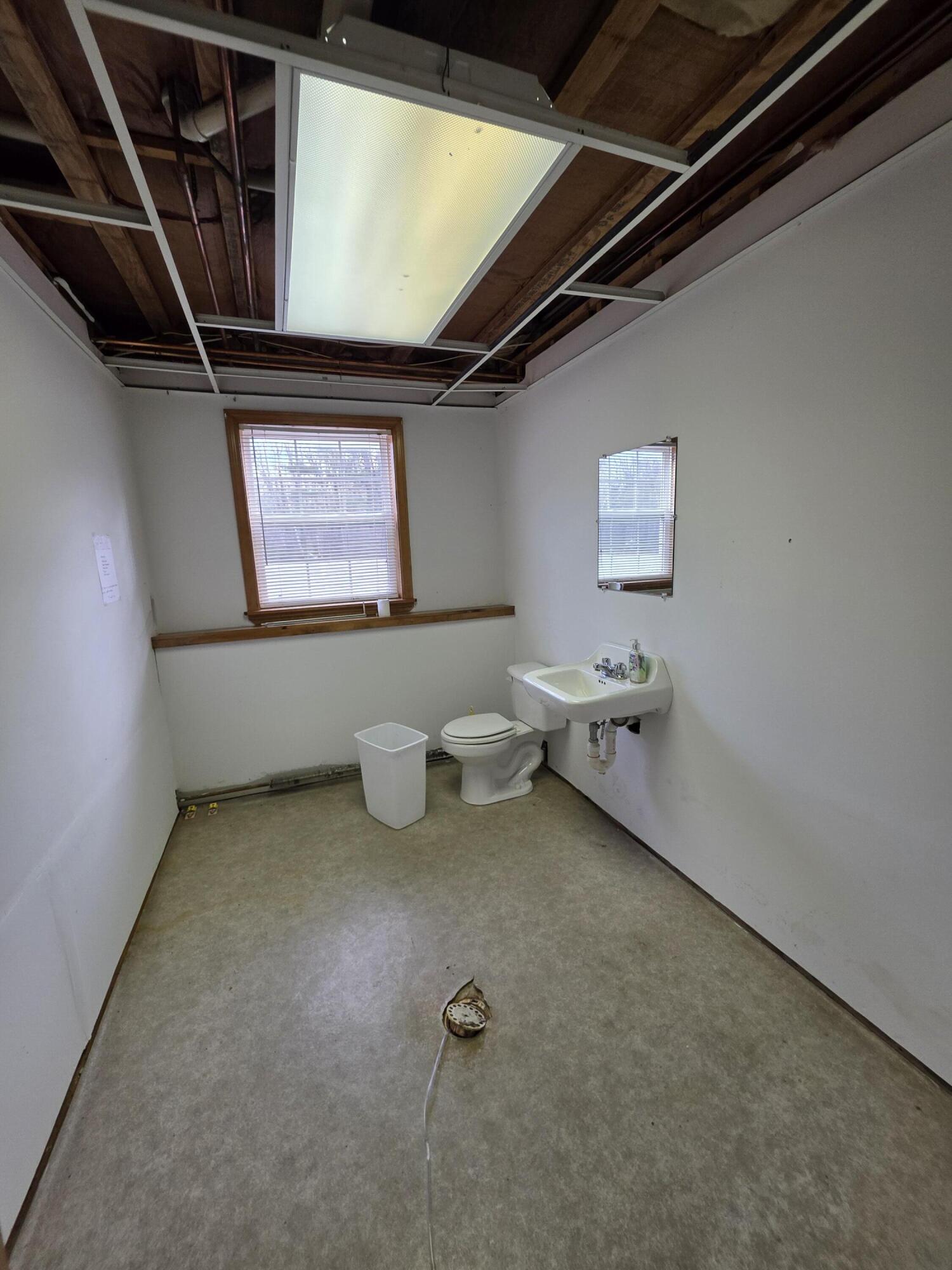 94 Race Course Road, Bucksport, ME, 04416