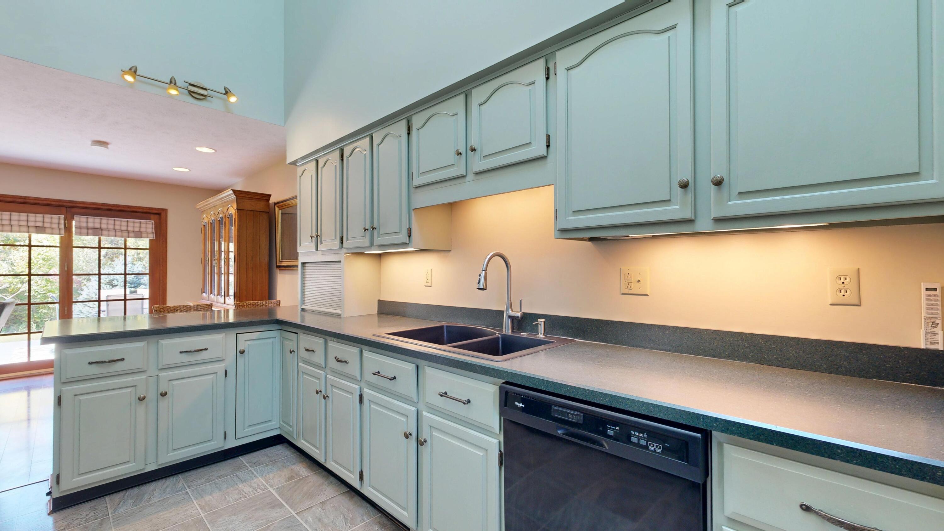 12 Hartford Street, Lewiston, ME, 04240