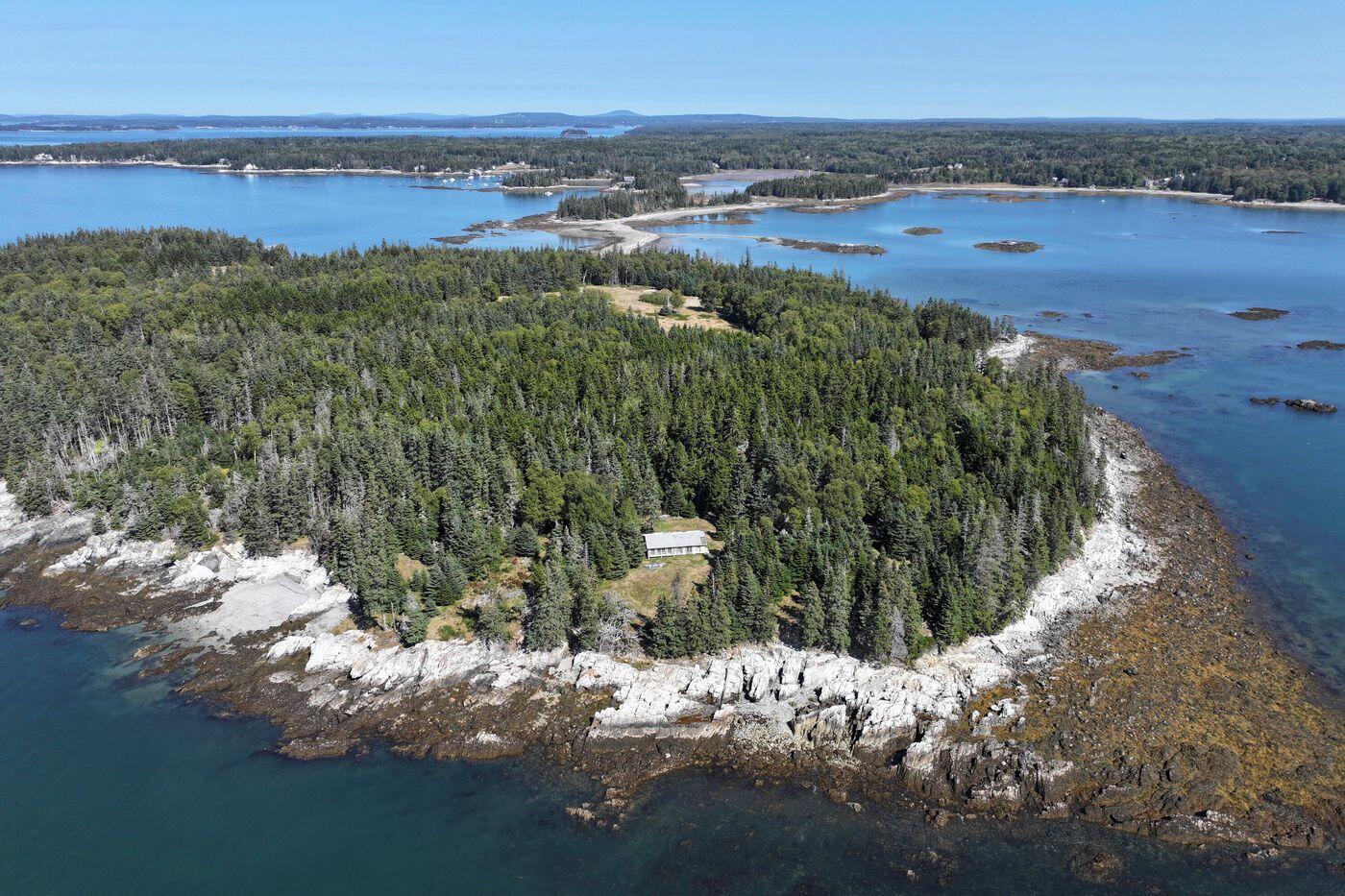 Lot 001 Sheephead Island, Deer Isle, ME, 04627