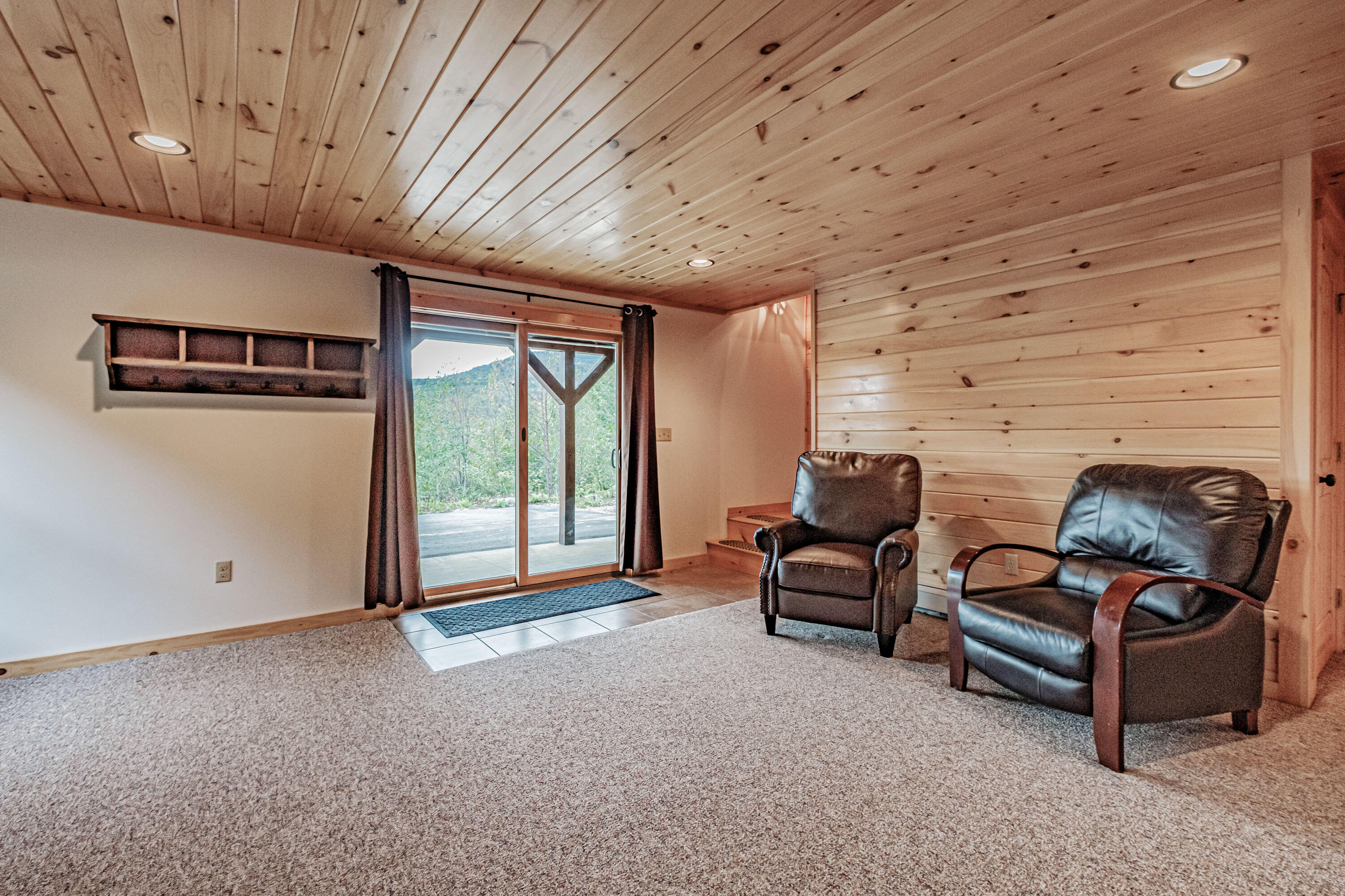 18 Thunder Ridge Road, Newry, ME, 04261