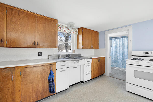138 Flat Road, Bethel, ME, 04217
