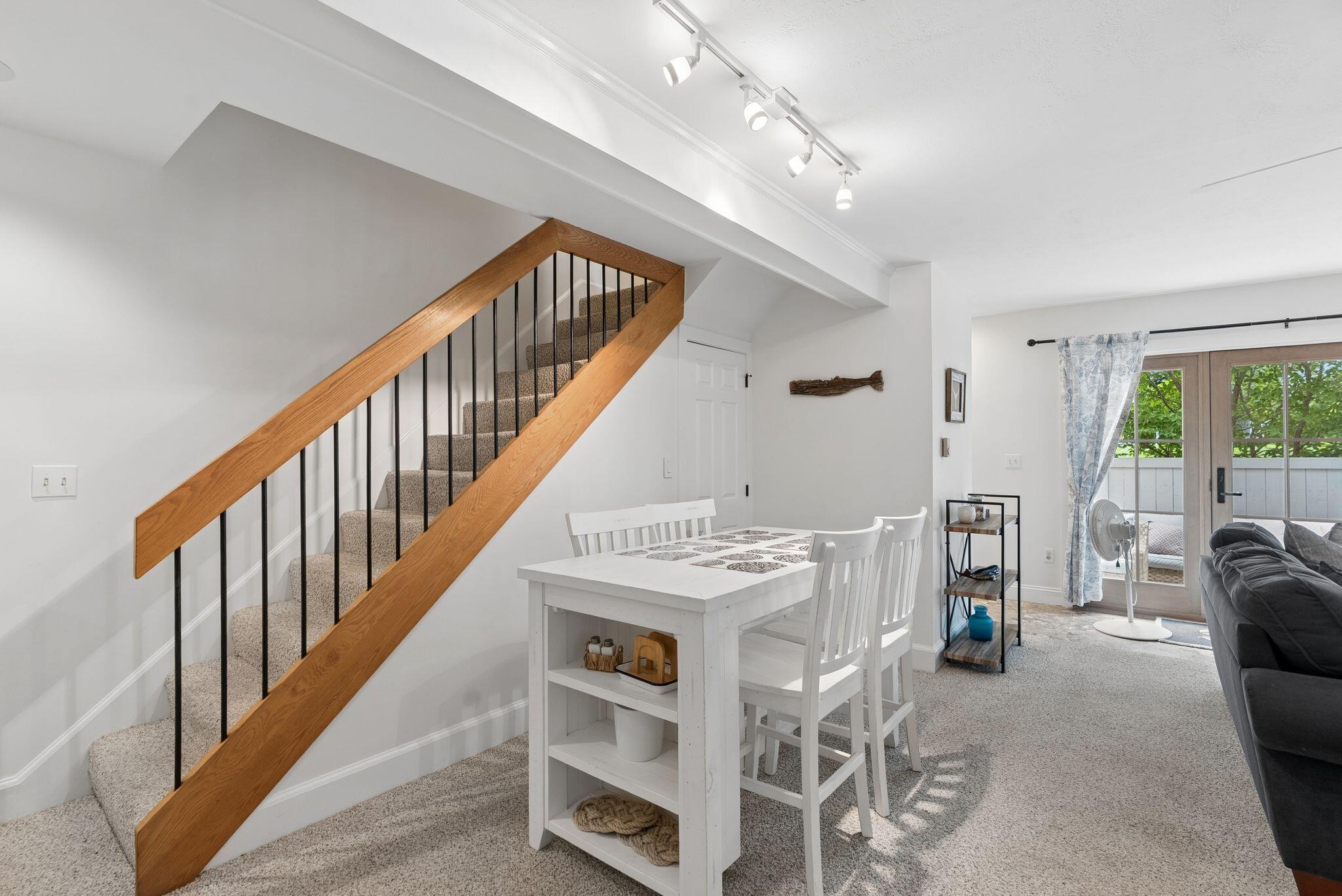 8 Woodland Avenue, #3, Kennebunk, ME 04043 32_DSC09036
