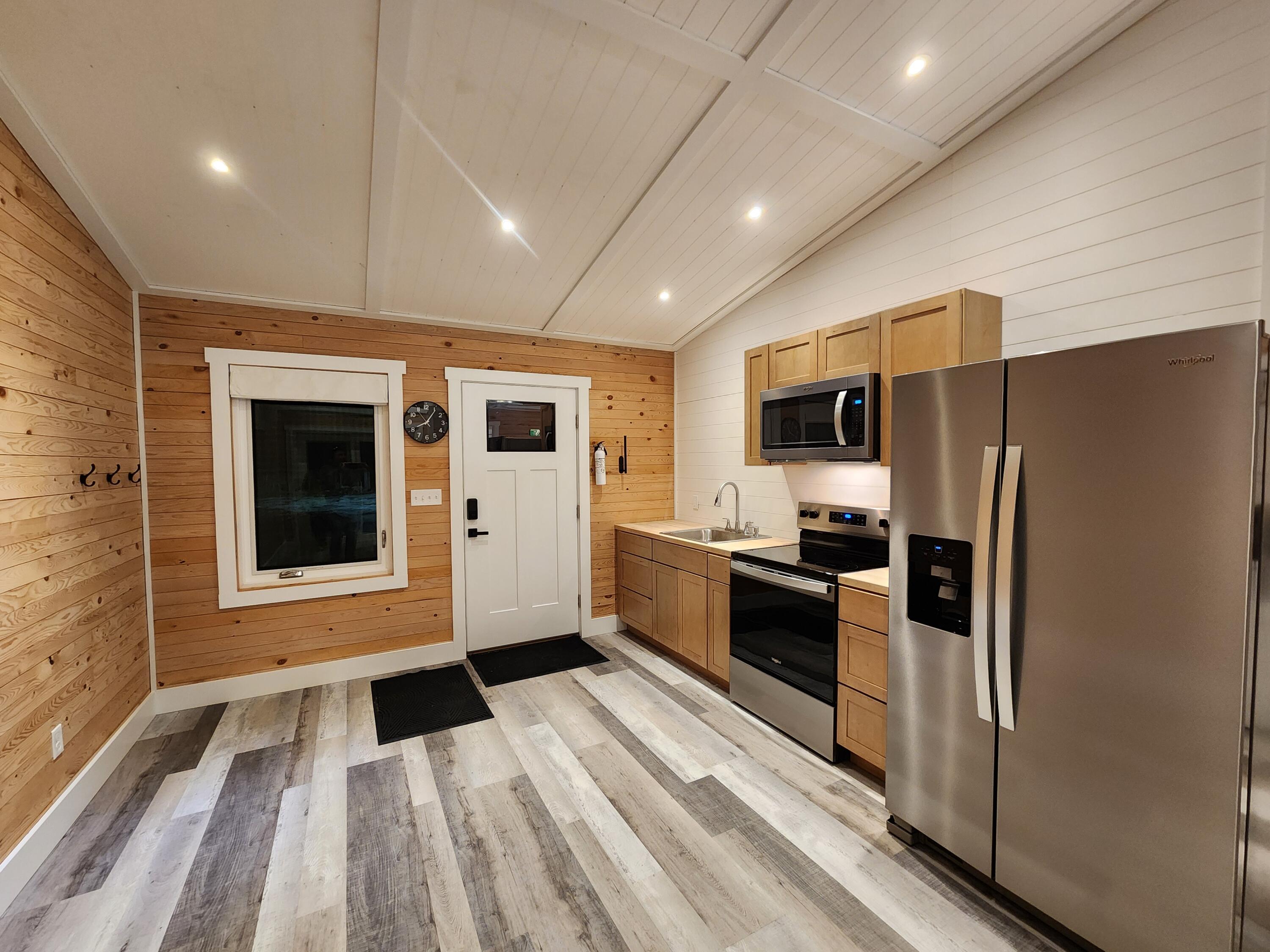 21 Eilidh Lane UNIT 1, Belfast, ME, 04915