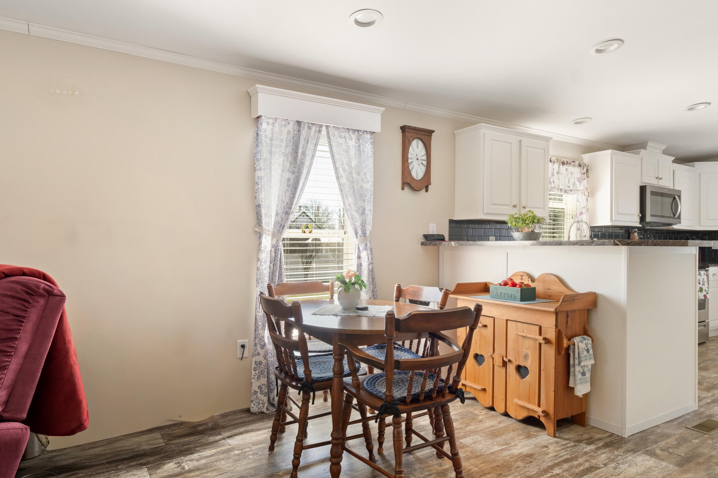 1032 Main Street, Vassalboro, ME, 04989