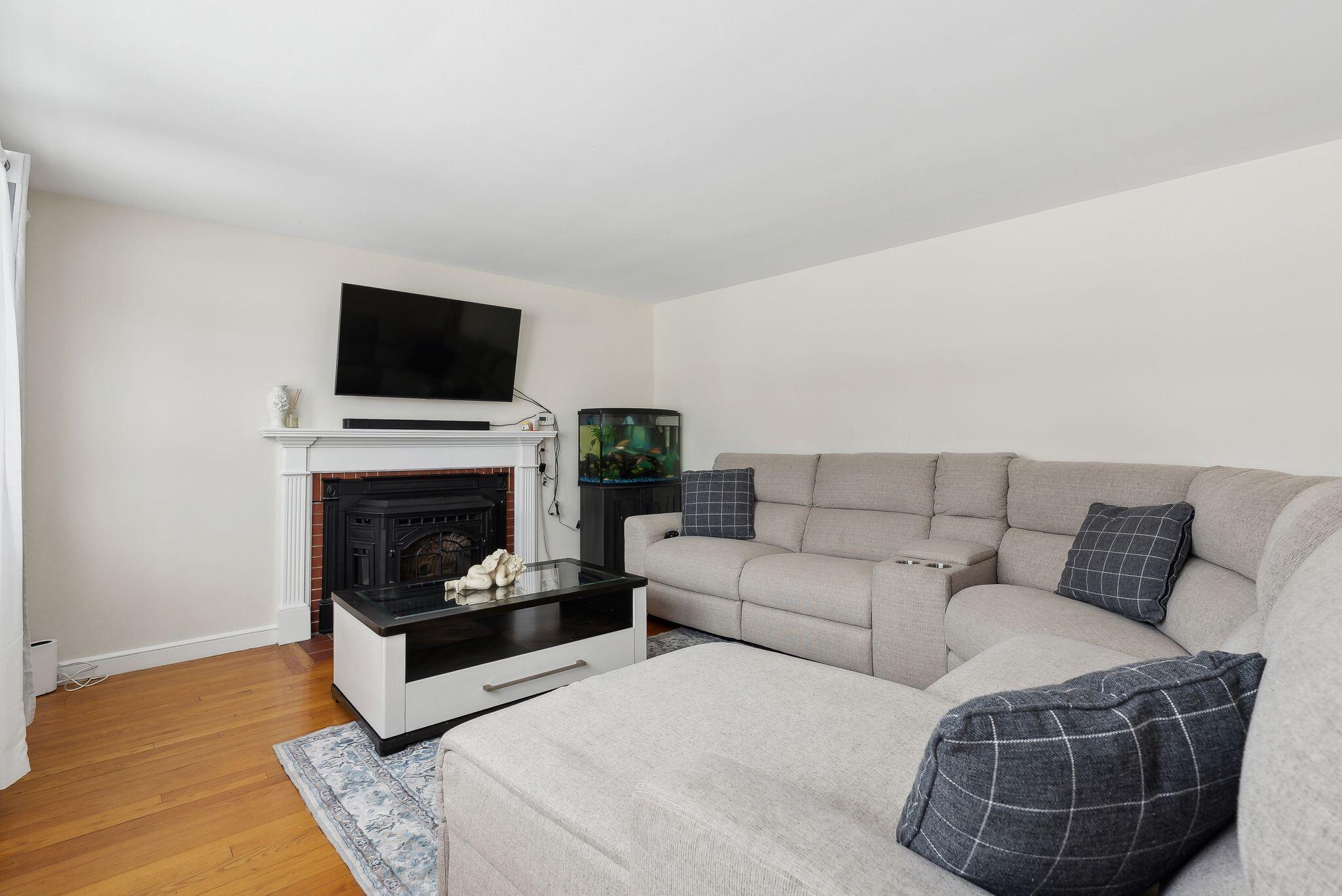 155 Wayside Road
