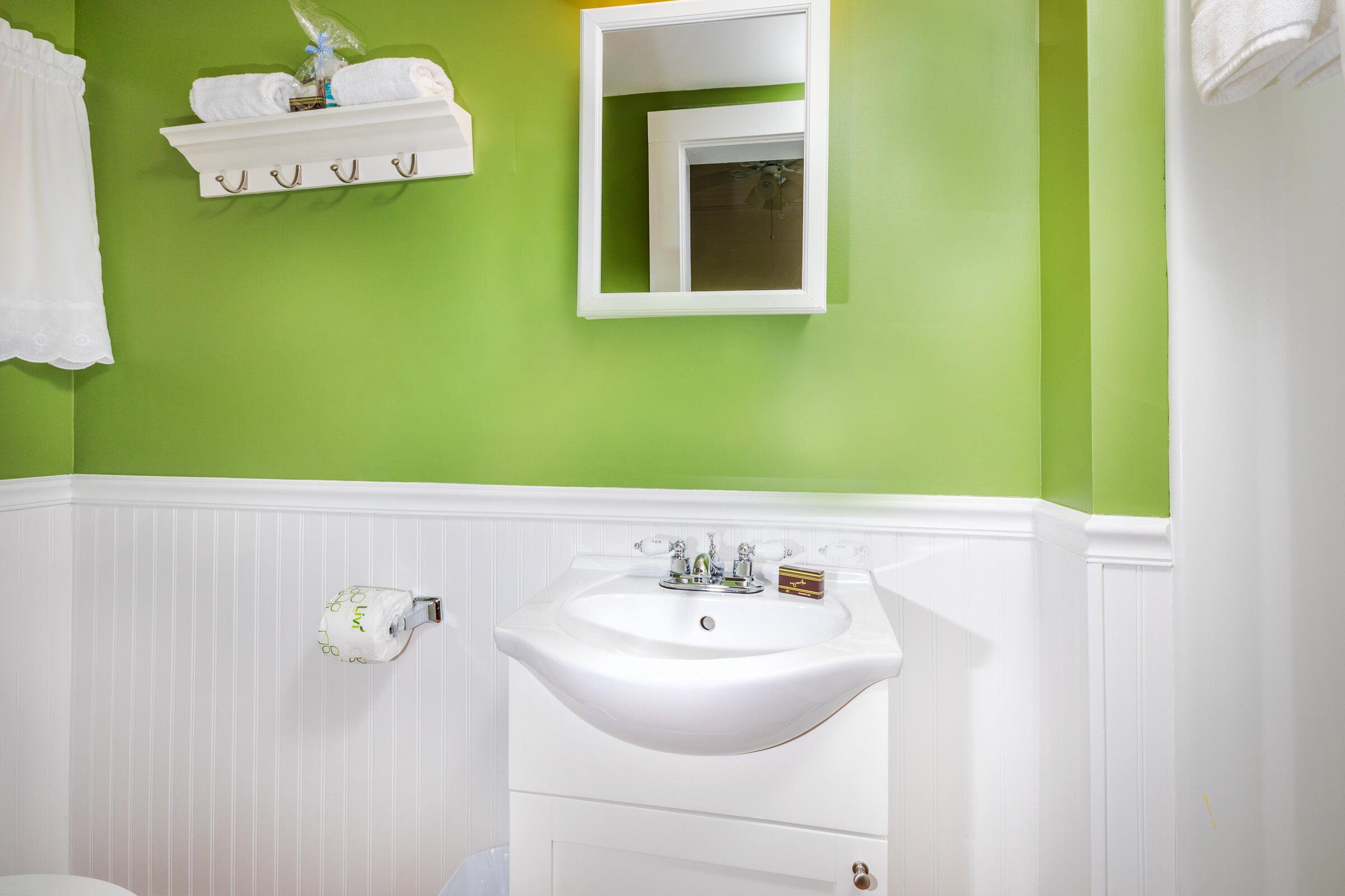 2 River Road, York, ME, 03902