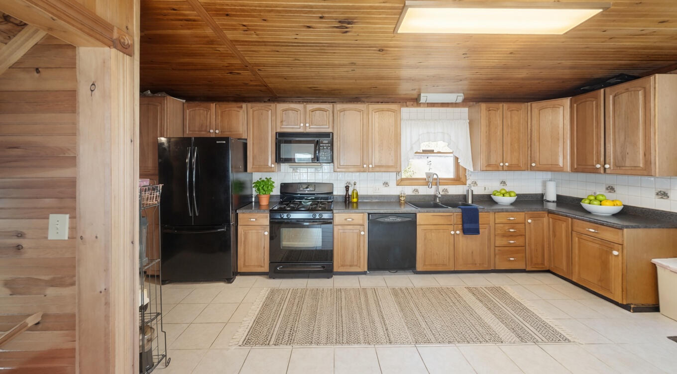 60 Moonlight Drive, Holden, ME, 04429