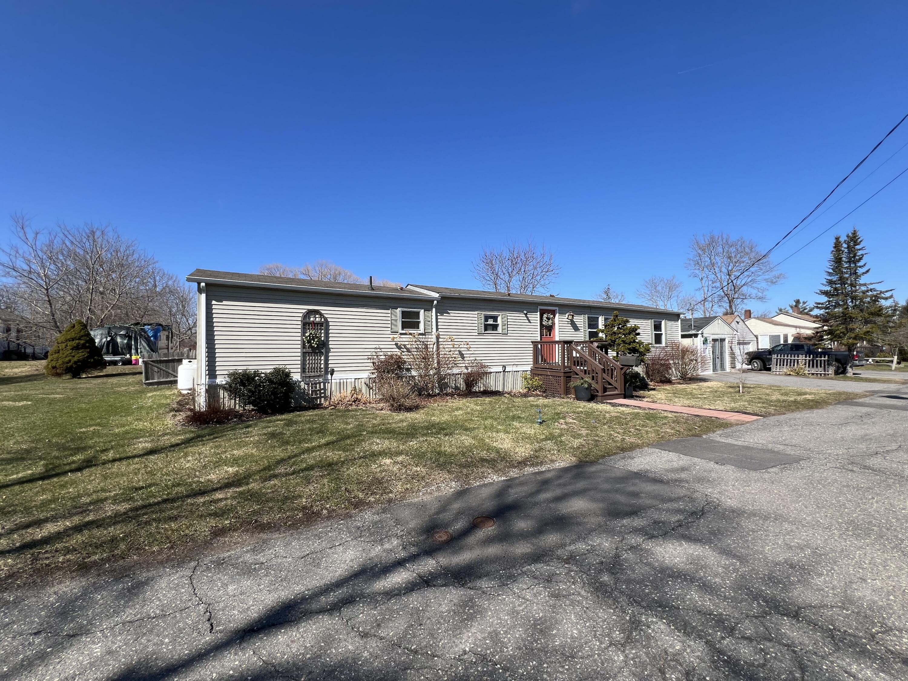 15 Marks Lane, Rockland, ME, 04841