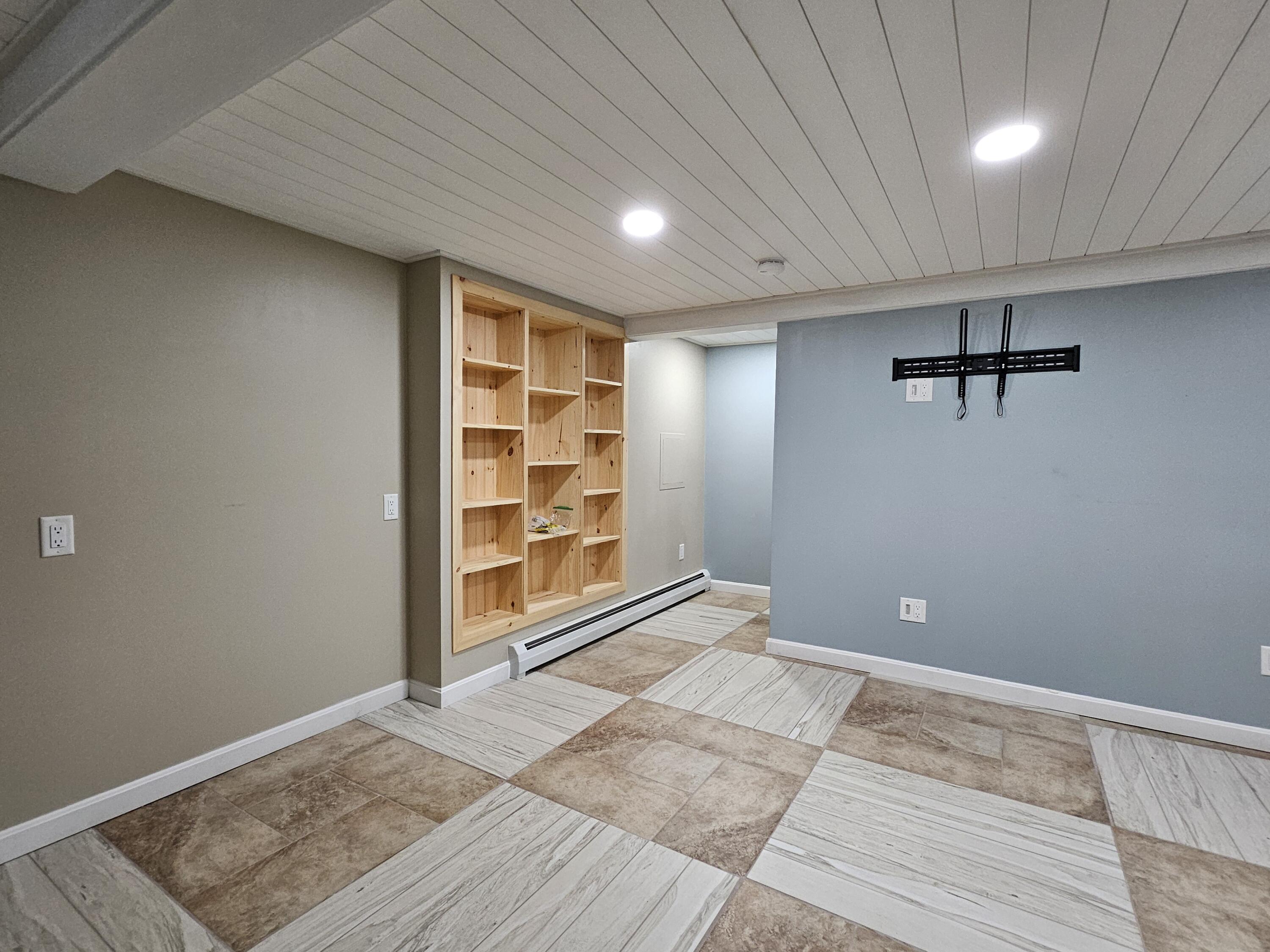 5 Lake Shore Drive, Greene, ME, 04236