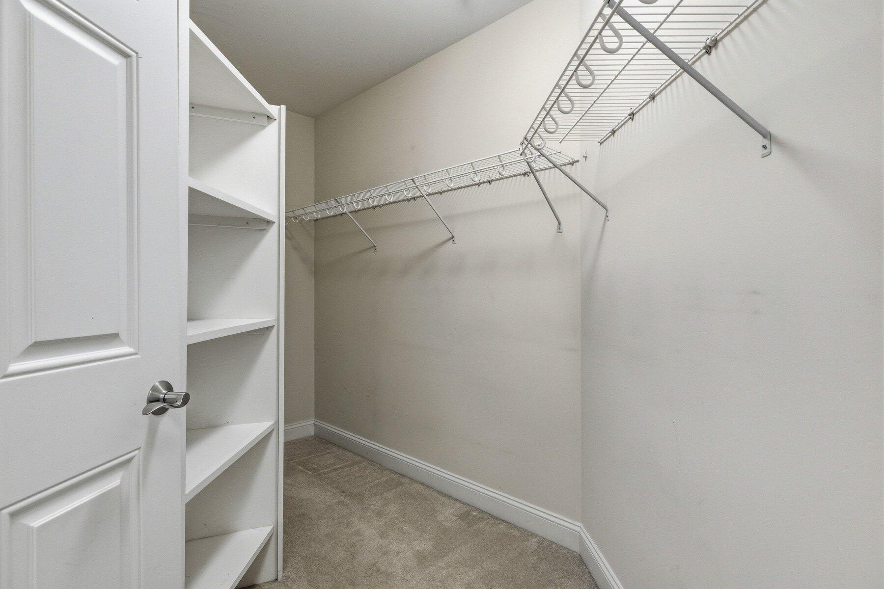 100 Shepards Cove Road UNIT F204, Kittery, ME, 03904