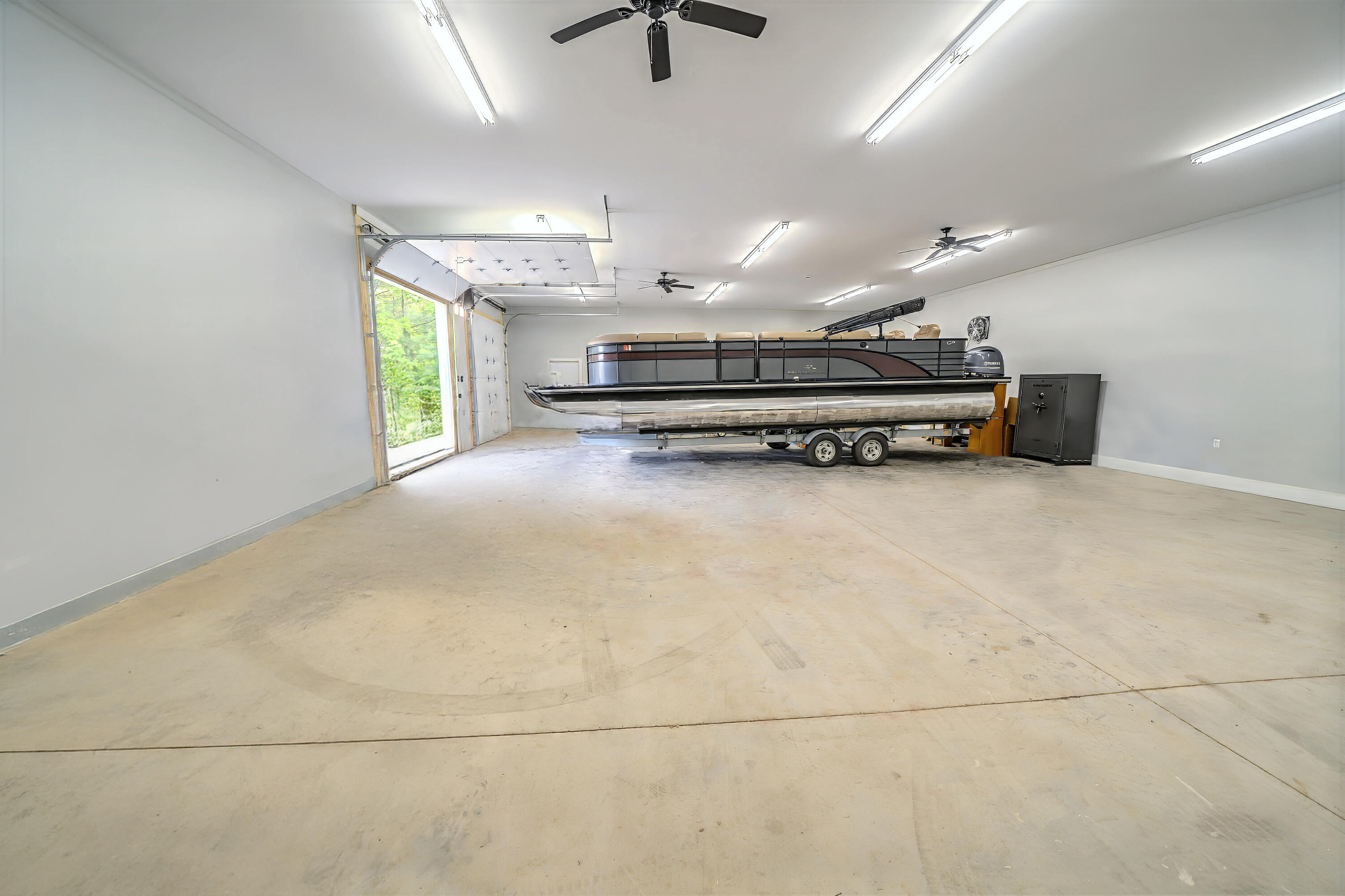 304 N Main Road N, Hampden, ME, 04444