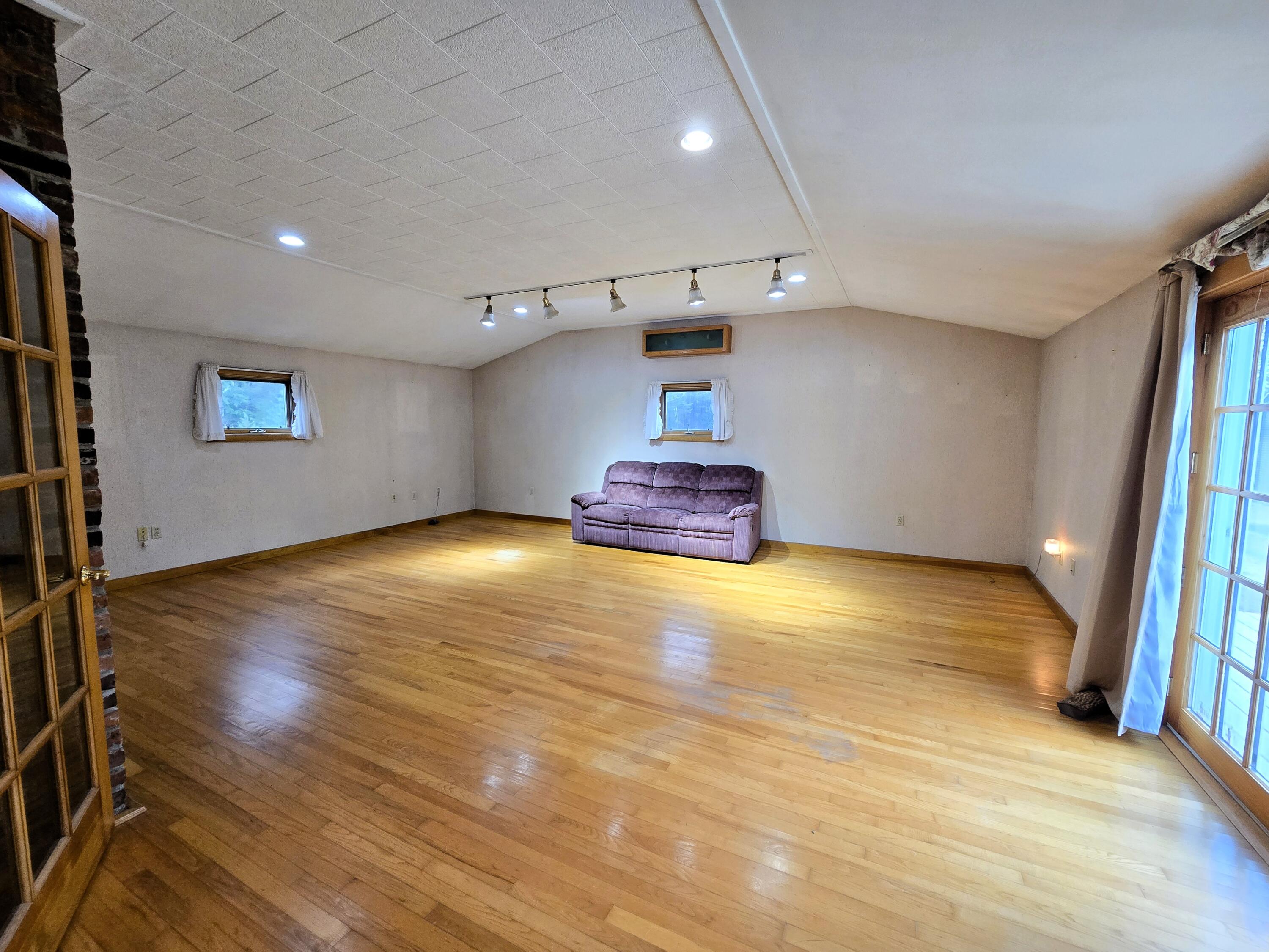 377 Village Road, Jackson, ME, 04921