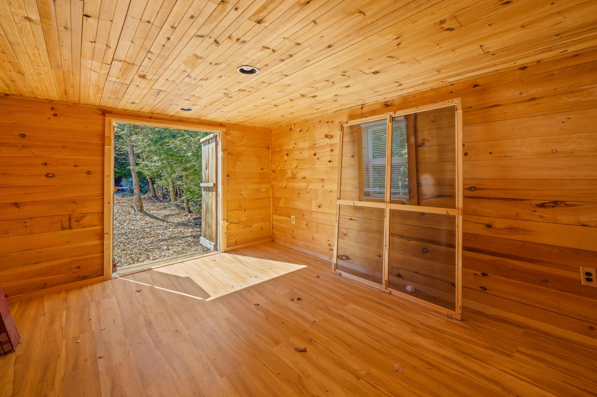 37 Petite Drive, Lincoln, ME, 04457